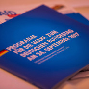 Gedruckt und gebunden: das Wahlprogramm der AfD für die Bundestagswahl