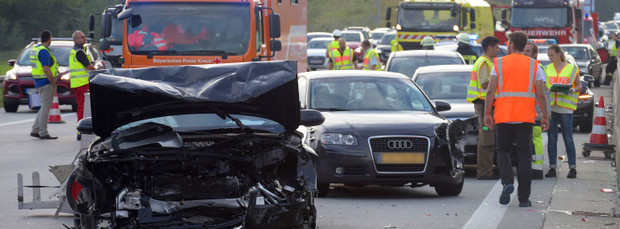 29 Autos waren an der Unfallserie beteiligt