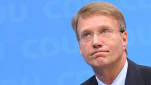 Deutsche Politiker sollen erst später in die Wirtschaft wechseln 