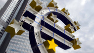 Die Analysten von Standard & Poor’s senken den Ausblick für die Eurozone.