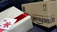 Geschenke per Paket.