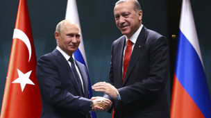 Bezeichnen sich als Freunde: Putin und Erdogan