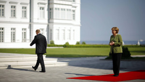 Merkel: Russland muss vorerst draußen bleiben
