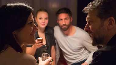 Bettina Zimmermann und Kai Wiesinger in der Webserie „Der Lack ist ab“