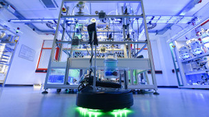 Vollautomatisierte Modellfabrik an der Universität Kassel