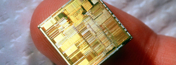 Noch immer verdoppelt sich pro Jahr die Zahl der Transistoren auf einem Computerchip. Wann ist die Grenze erreicht? 