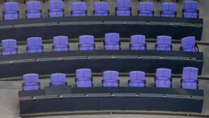 Koalition gegen Gesetz für Wechsel in die Wirtschaft