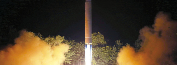 Offizielle Bilder des Raketenstarts in Nordkorea