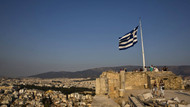 Griechische Flagge auf der Akropolis in Athen