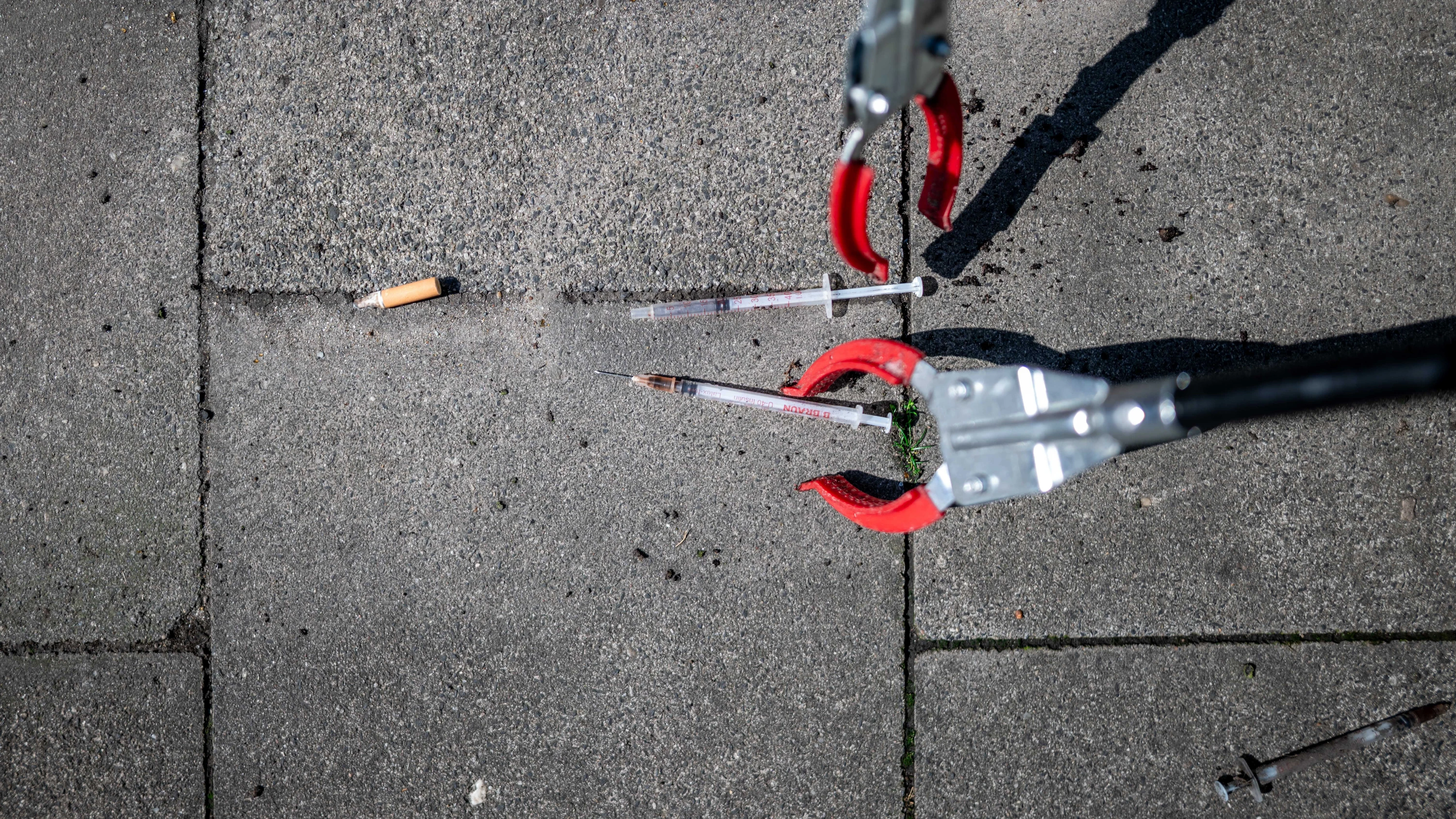 Kampf gegen Crack: Hilft der geduldete Mikrohandel gegen das Drogenproblem? Kampf gegen Crack: Hilft der geduldete Mikrohandel gegen das Drogenproblem?