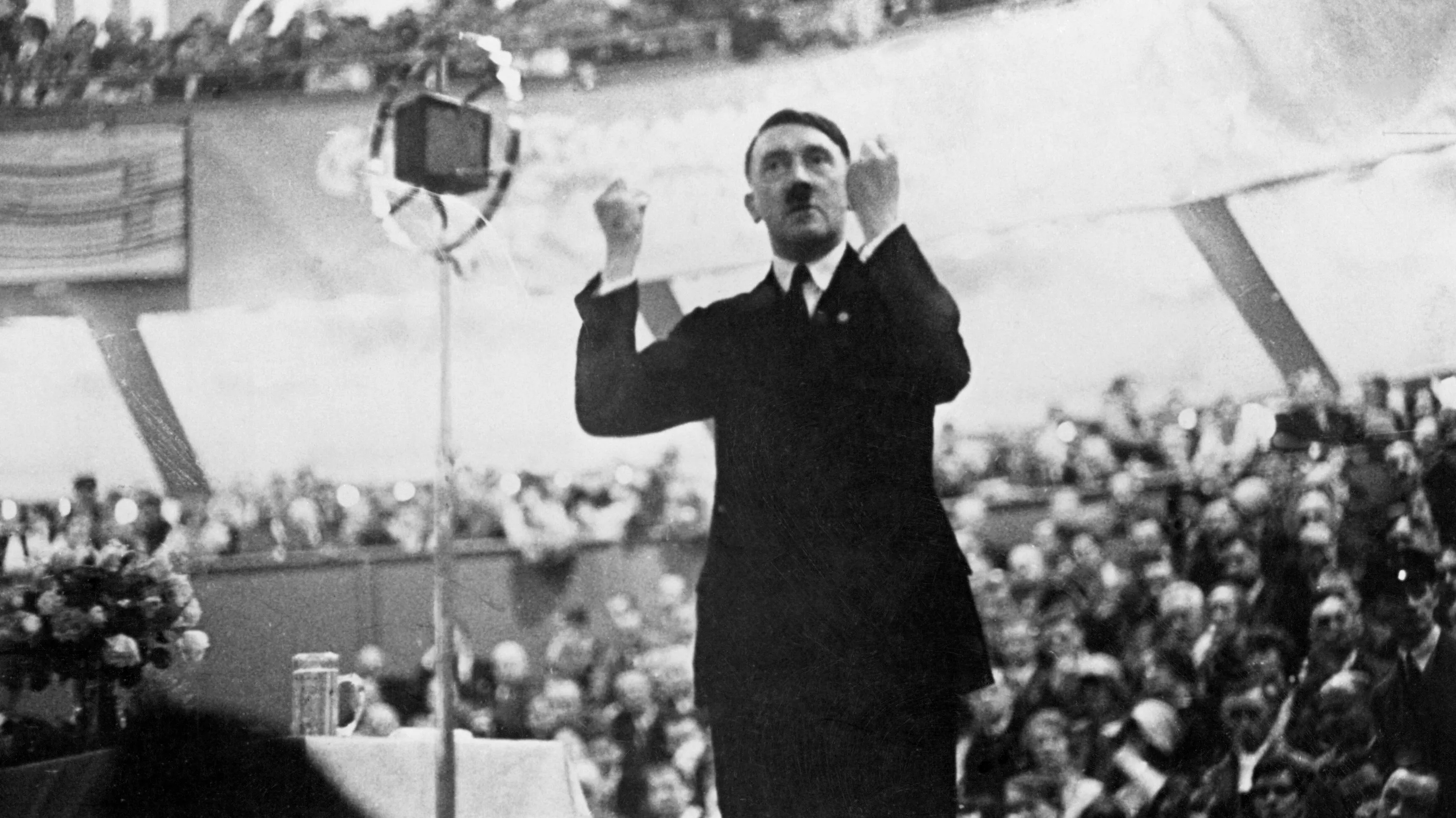 Aufstieg der NSDAP: Die bürgerliche Presse redete sich die Nazis schön