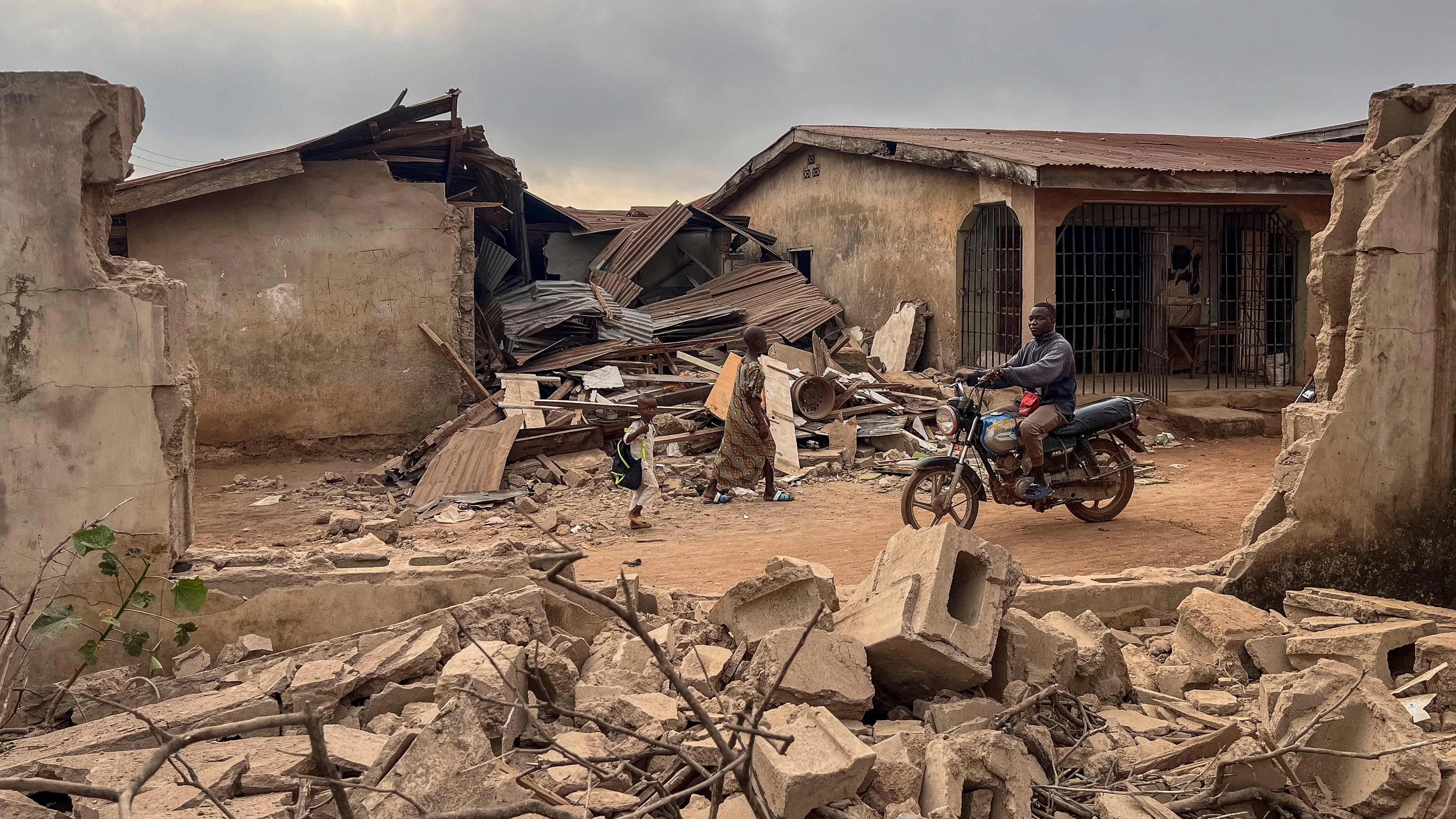 Angriff auf Islamisten: Wie erfolgreich war der US-Militärschlag in Nigeria? Angriff auf Islamisten: Wie erfolgreich war der US-Militärschlag in Nigeria?