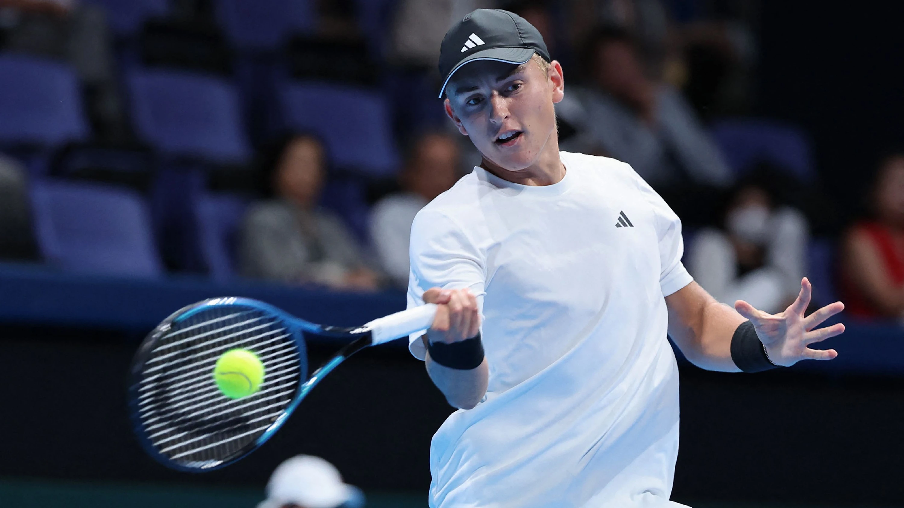 Deutsches Tennistalent: Ein Engel im Versuchslabor