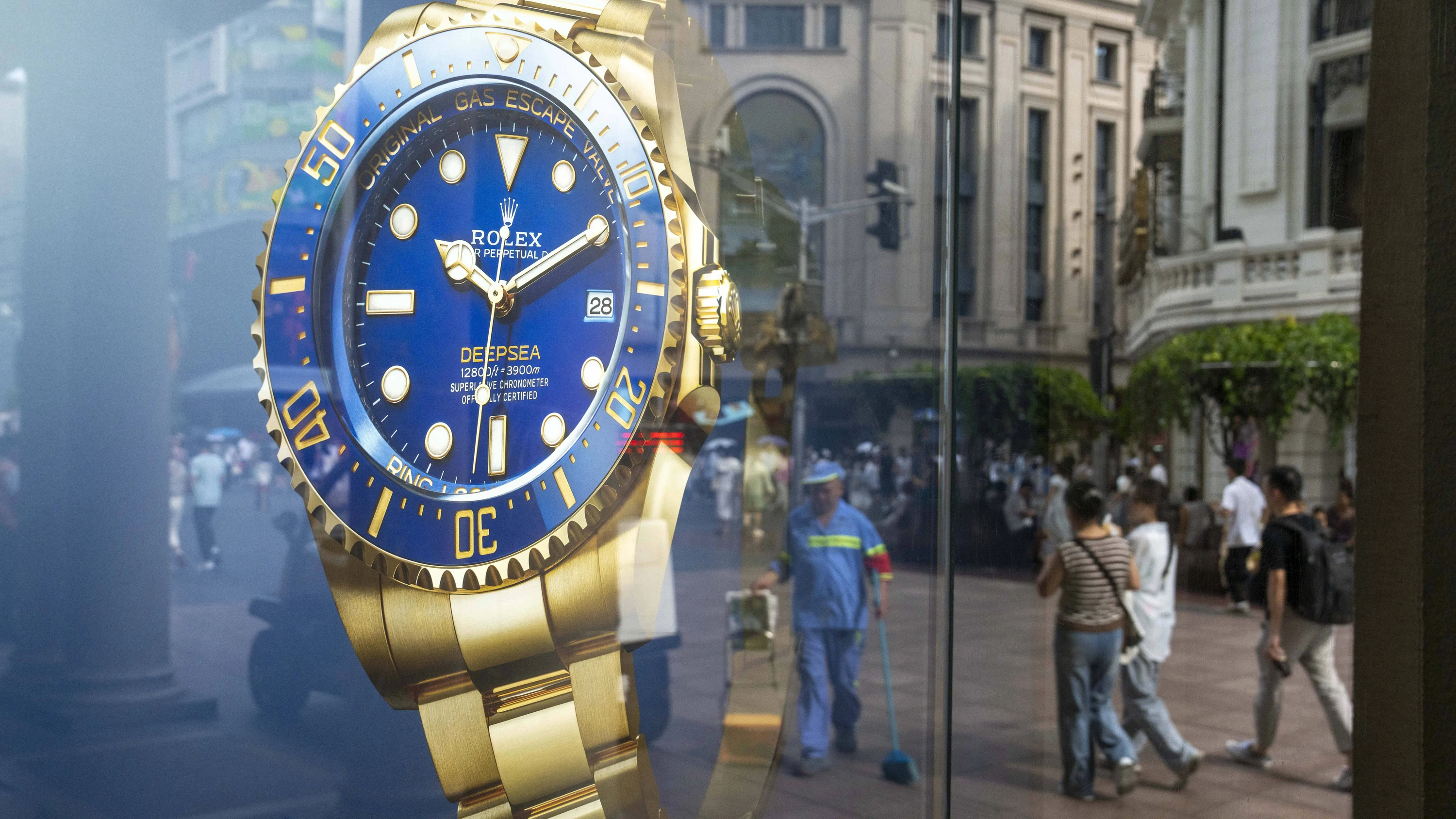 Das Beste lesen mit FAZ+: Chinesischer Automarkt in Aufruhr und Schweizer Uhrenhersteller in Not