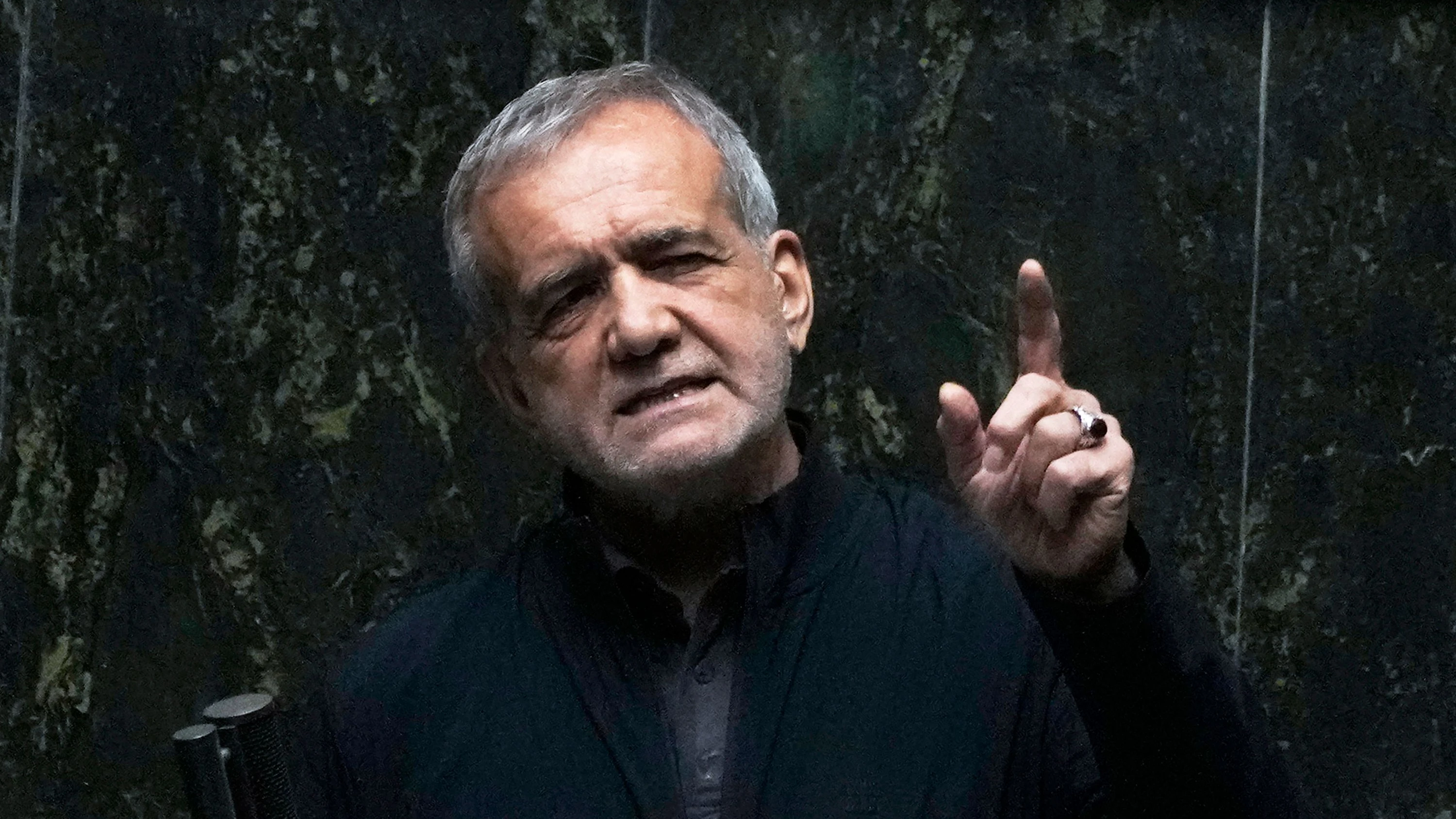 Liveblog Irankrieg: Irans Präsident hat nach eigener Aussage Obersten Führer getroffen