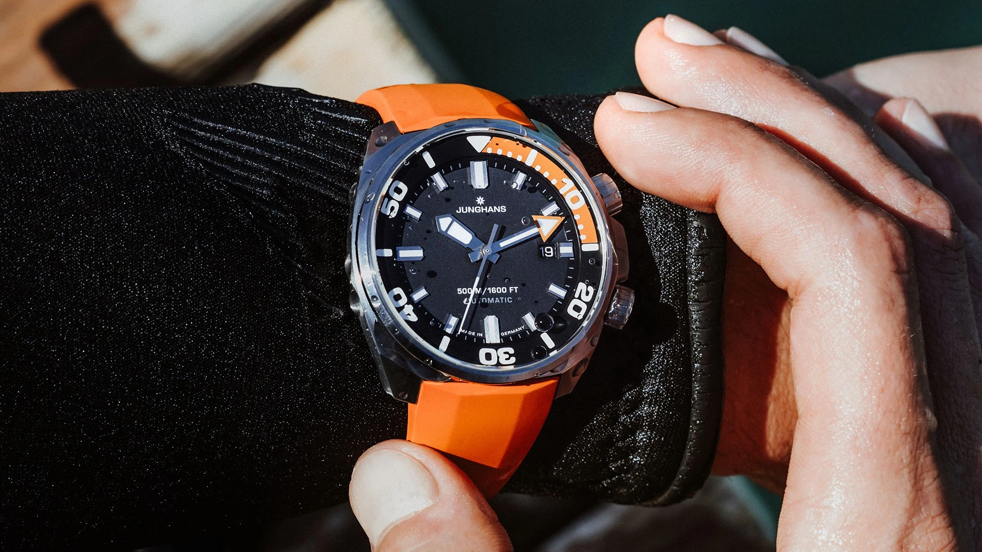 Junghans Aquaris: Fisch & Ticks