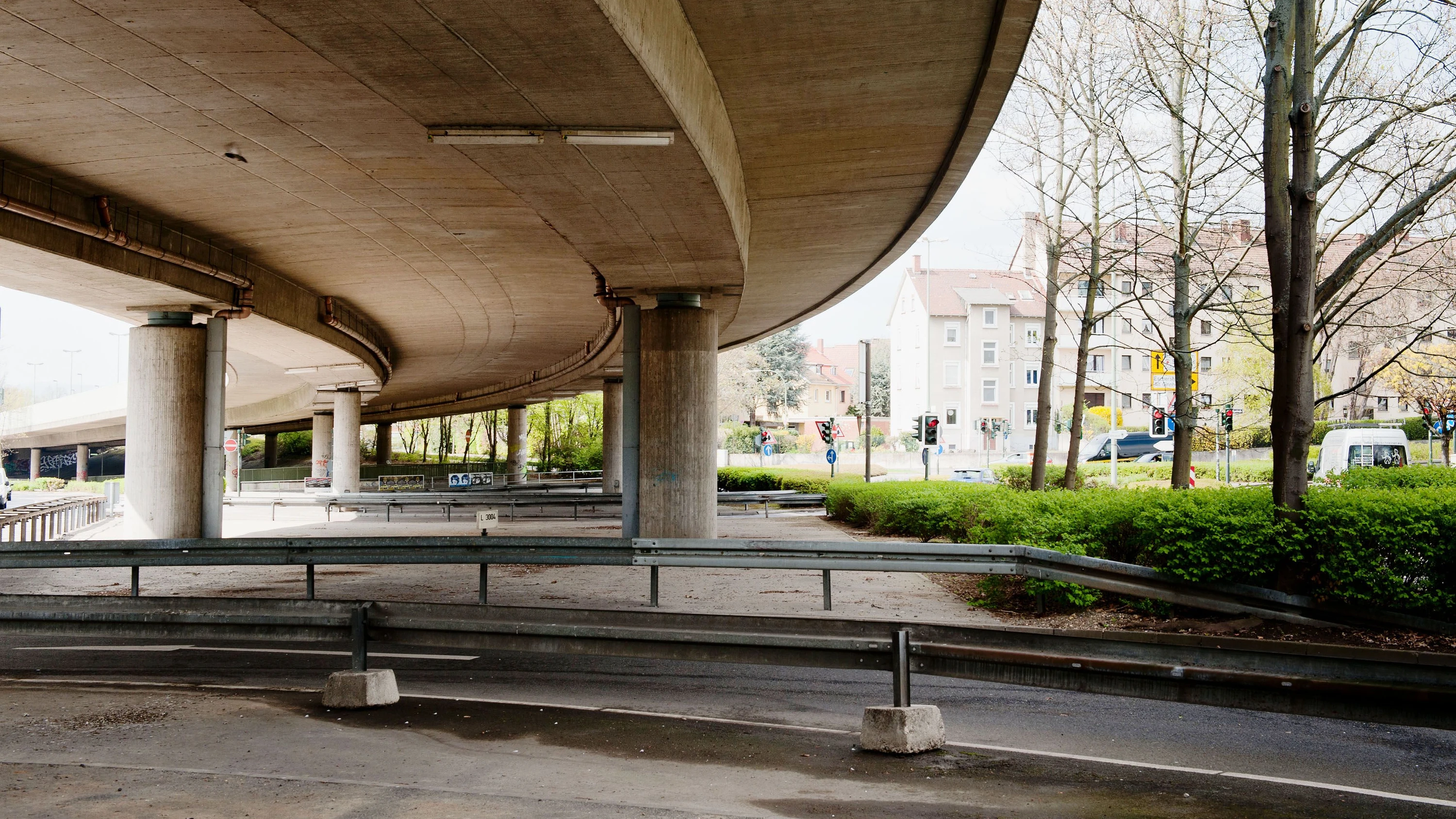 Zustand der Infrastruktur: Sensoren für Brücke über die Bahn