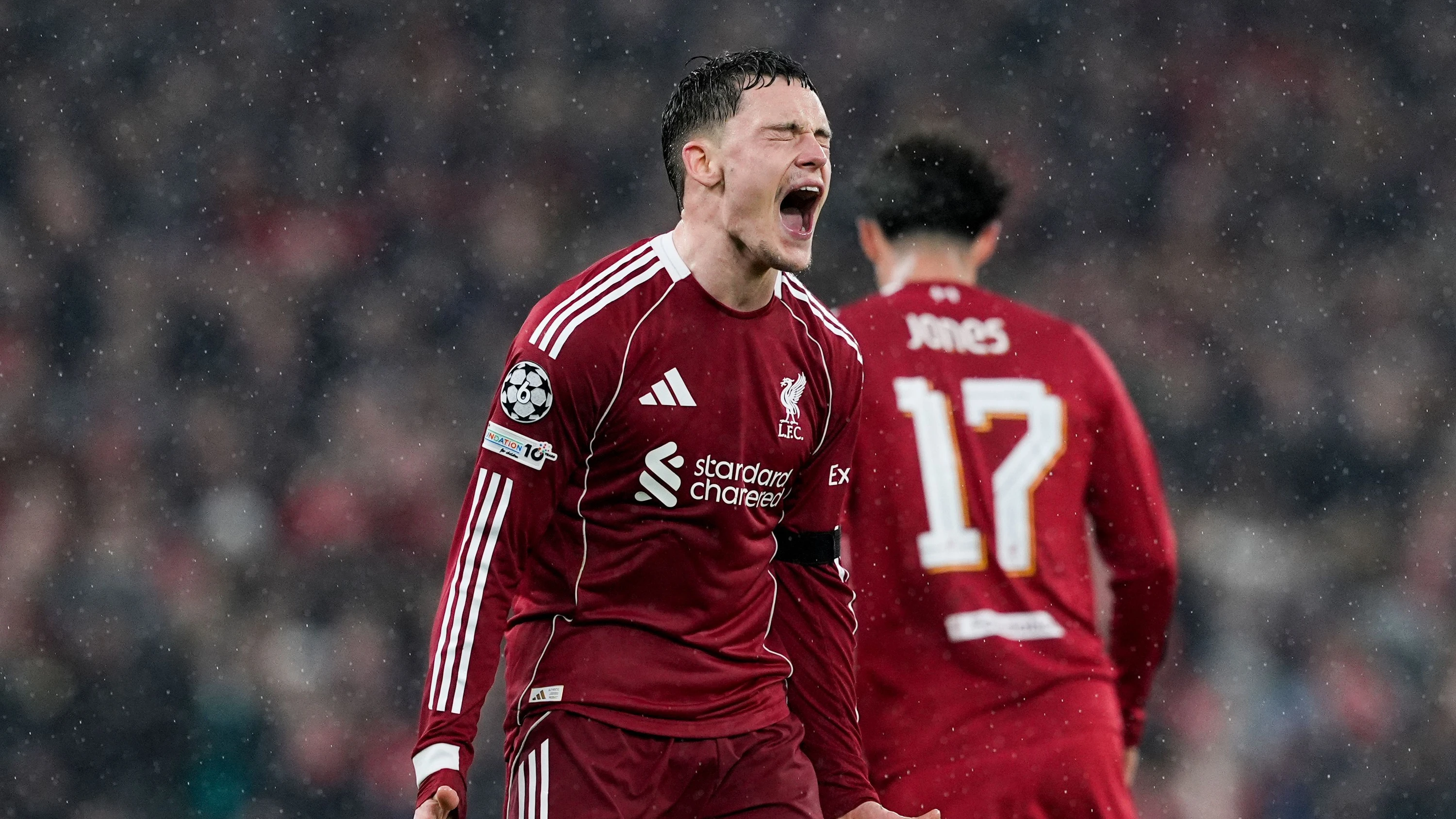 „Er ist vielleicht das Spiegelbild von Liverpool aktuell“: Florian Wirtz kann die Niederlage gegen PSG nicht verhindern. - dpa