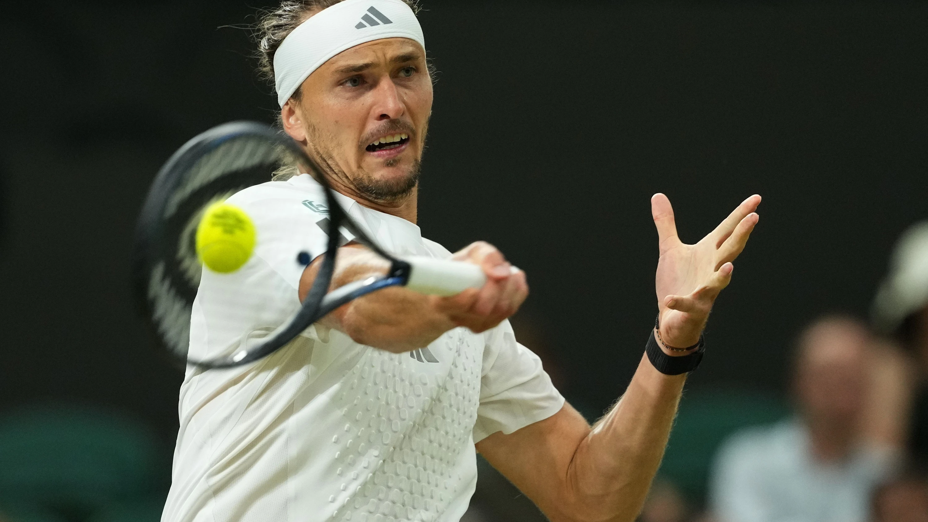 Tennis: Zverev muss Wimbledon-Achtelfinale beenden Tennis: Zverev muss Wimbledon-Achtelfinale beenden