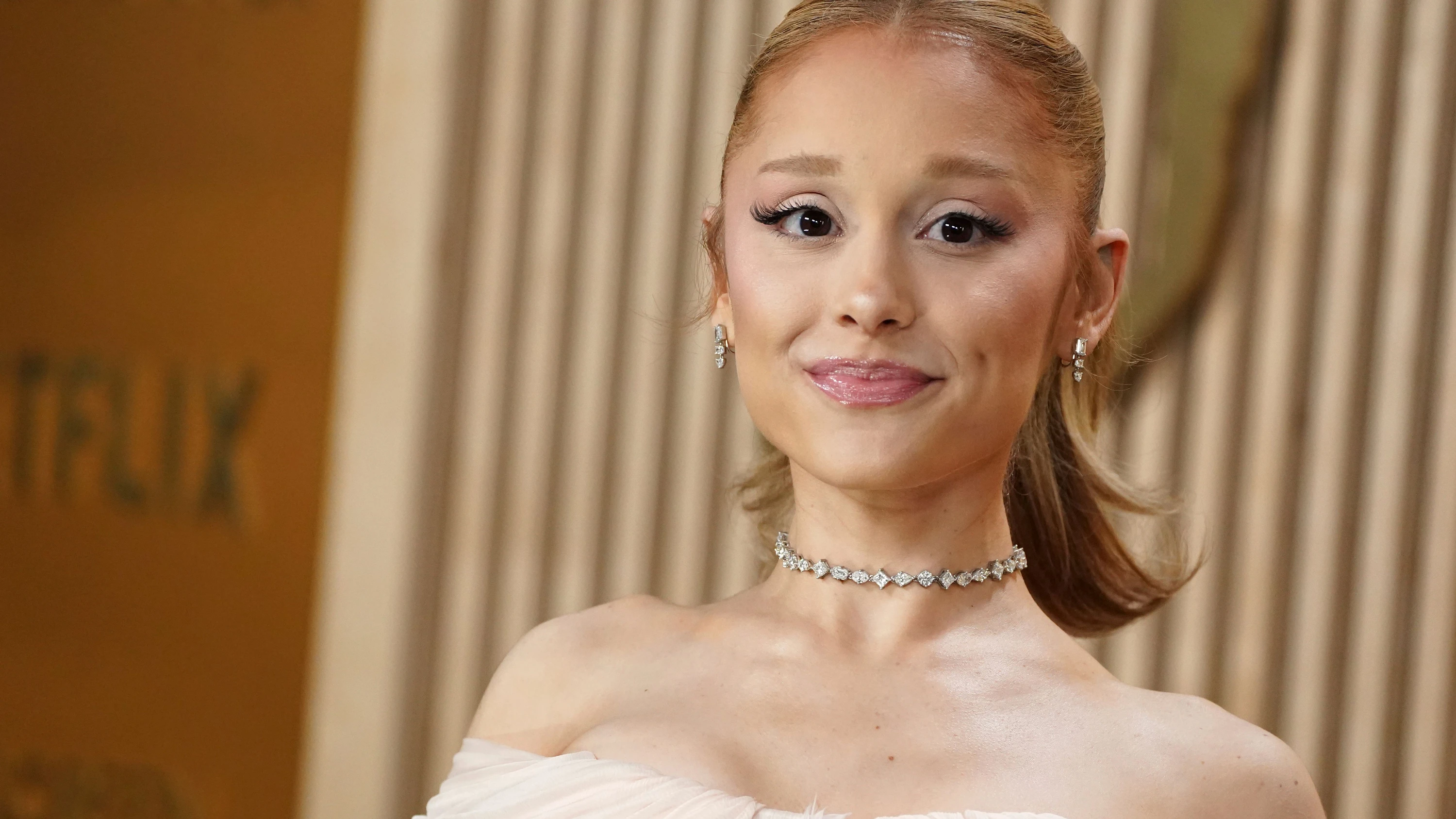 Ariana Grande kommt zur Verleihung der 31. jährlichen Screen Actors Guild Awards (SAG) in Los Angeles. - dpa