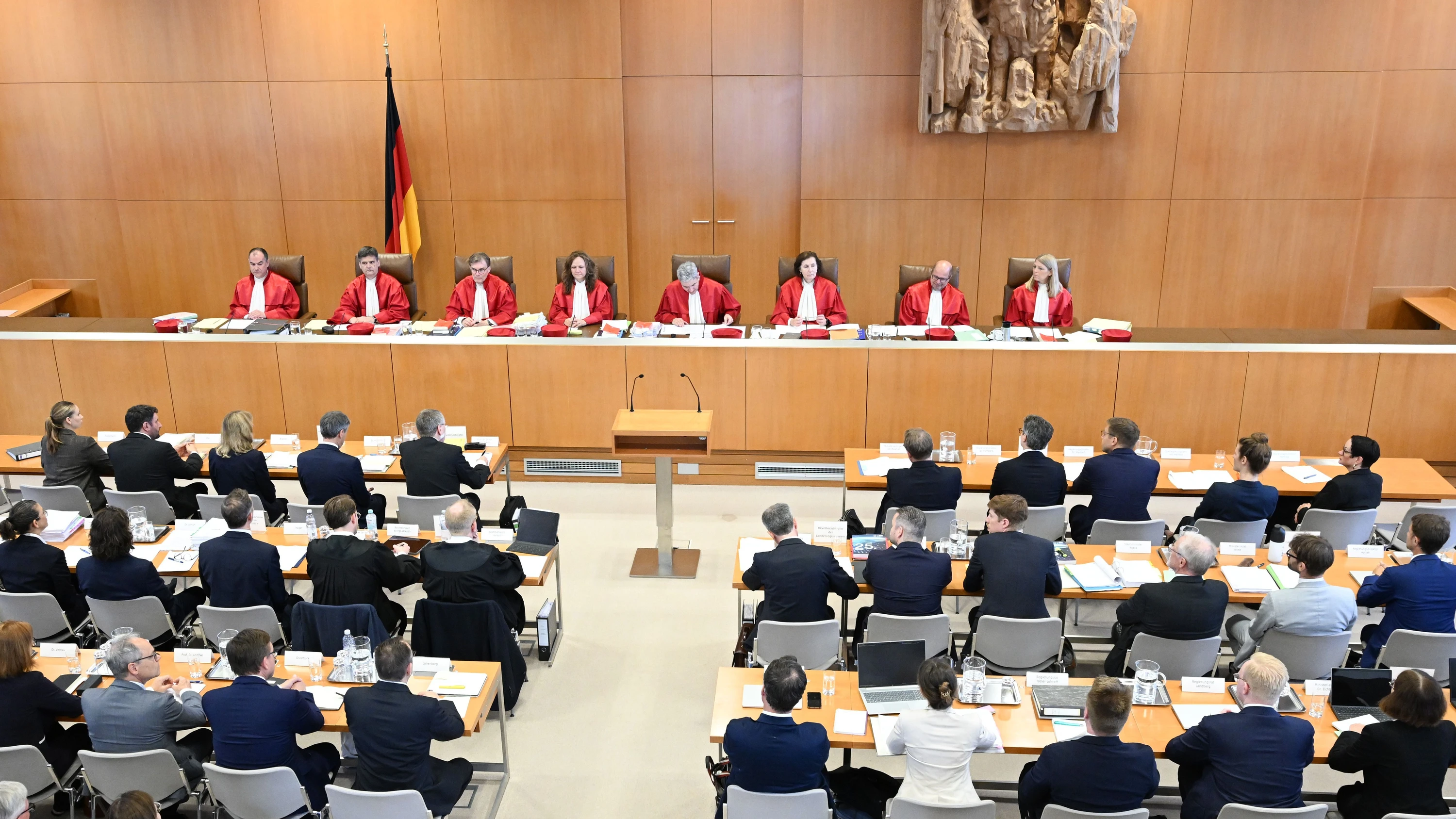 Rundfunkbeitrag vor Gericht: Werden ARD und ZDF bescheidener? Rundfunkbeitrag vor Gericht: Werden ARD und ZDF bescheidener?