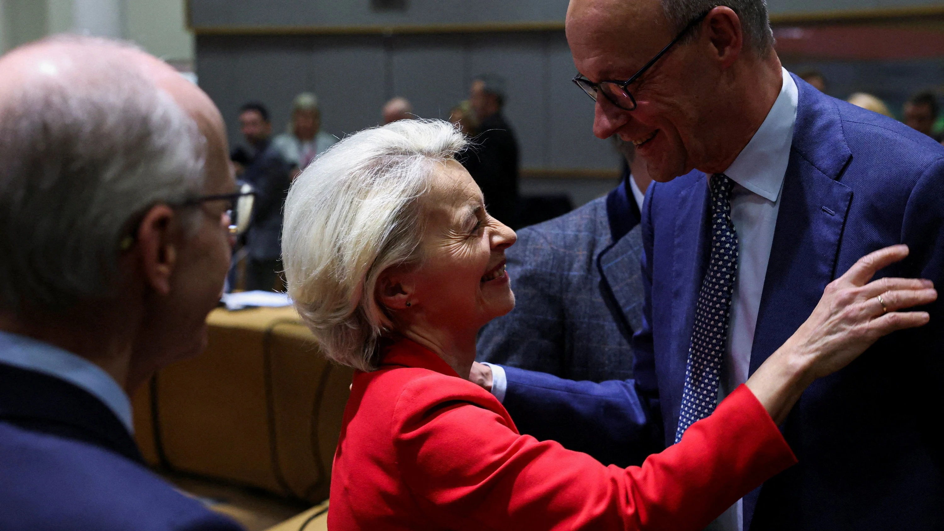 Sondergipfel in Brüssel: Wie die EU den US-Präsidenten beeindruckt haben will