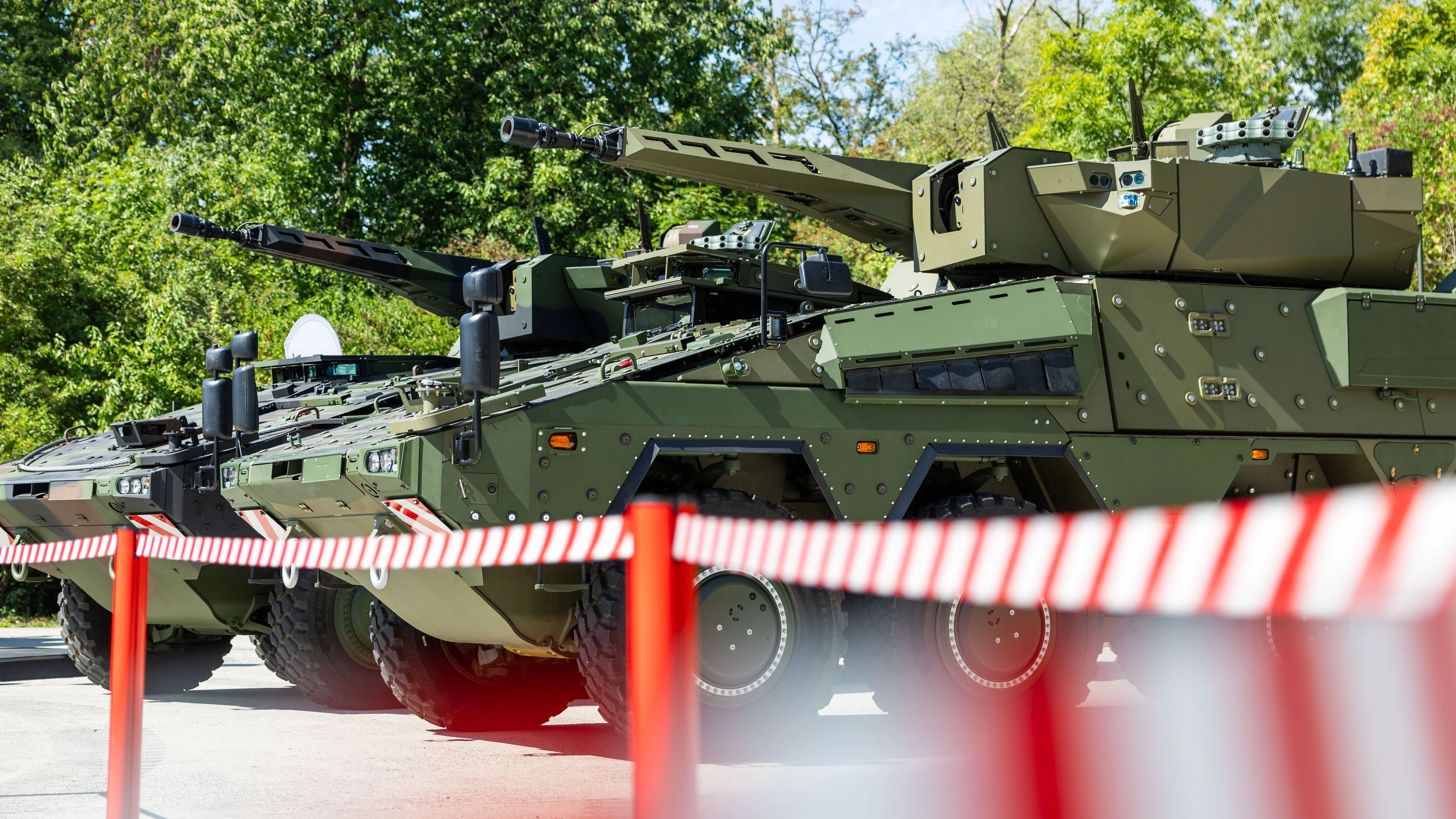 Der Radpanzer Boxer von Rheinmetall - Lucas Bäuml
