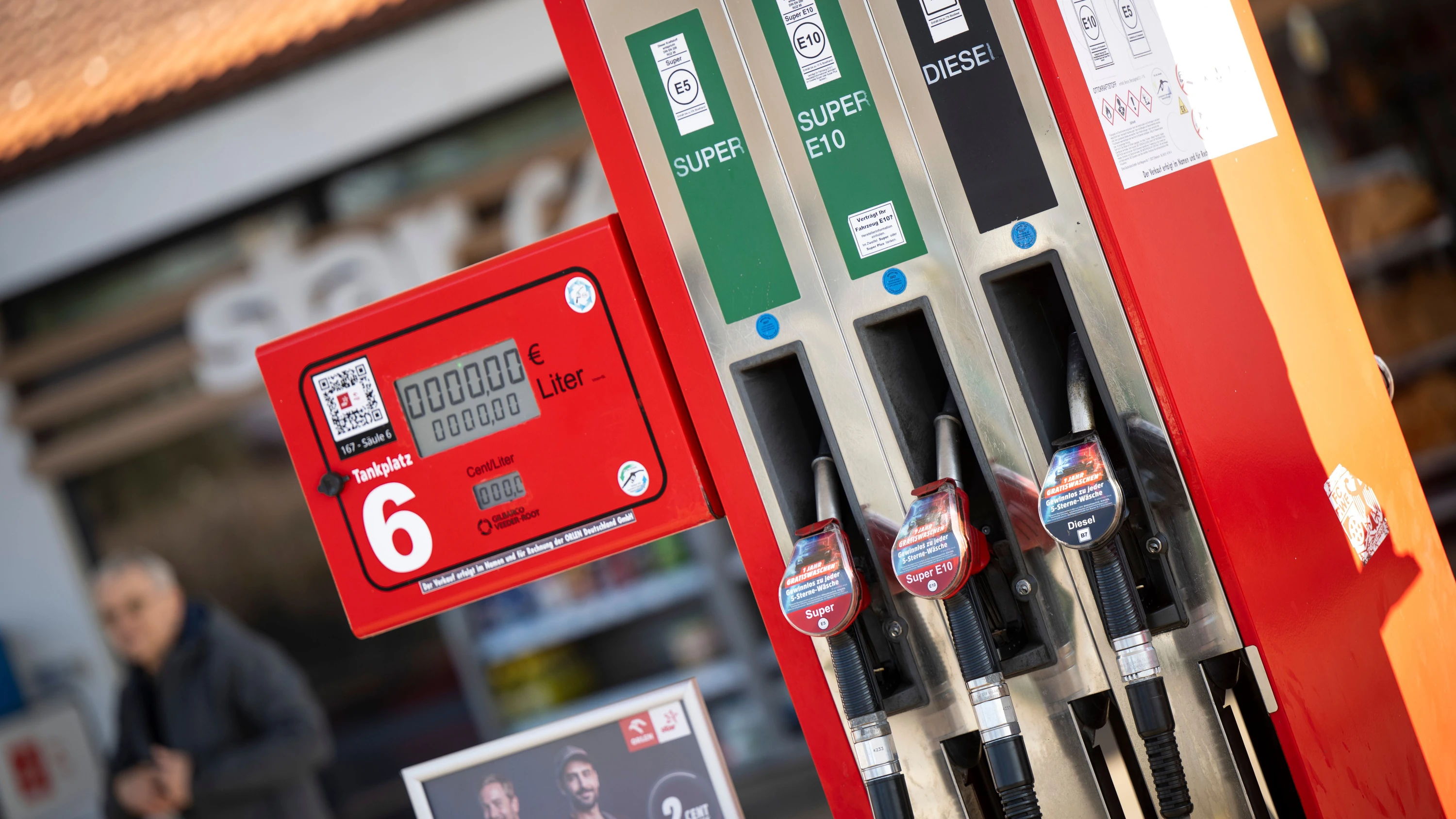 Senkung der Energiesteuer endet Ende Juni: Tanken bald wieder ohne Rabatt