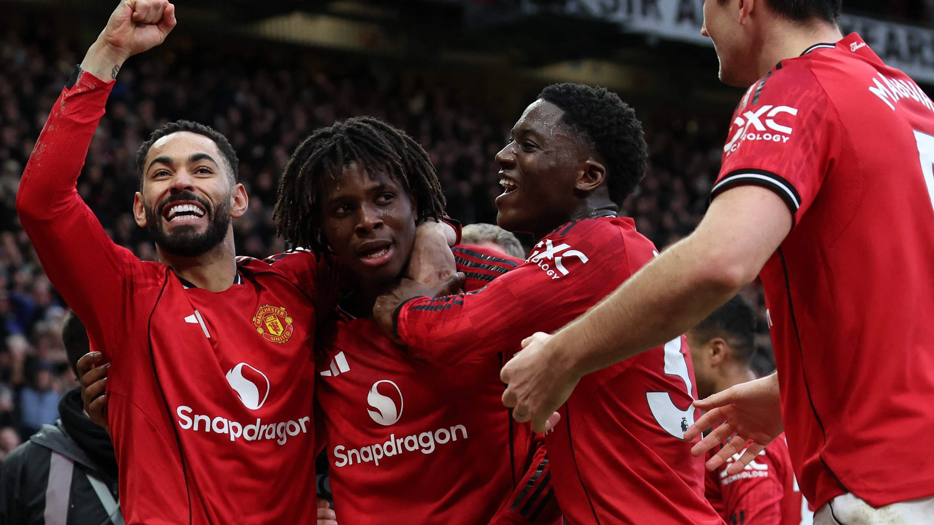 Premier League: Manchester United düpiert City nach Trainerwechsel im Derby