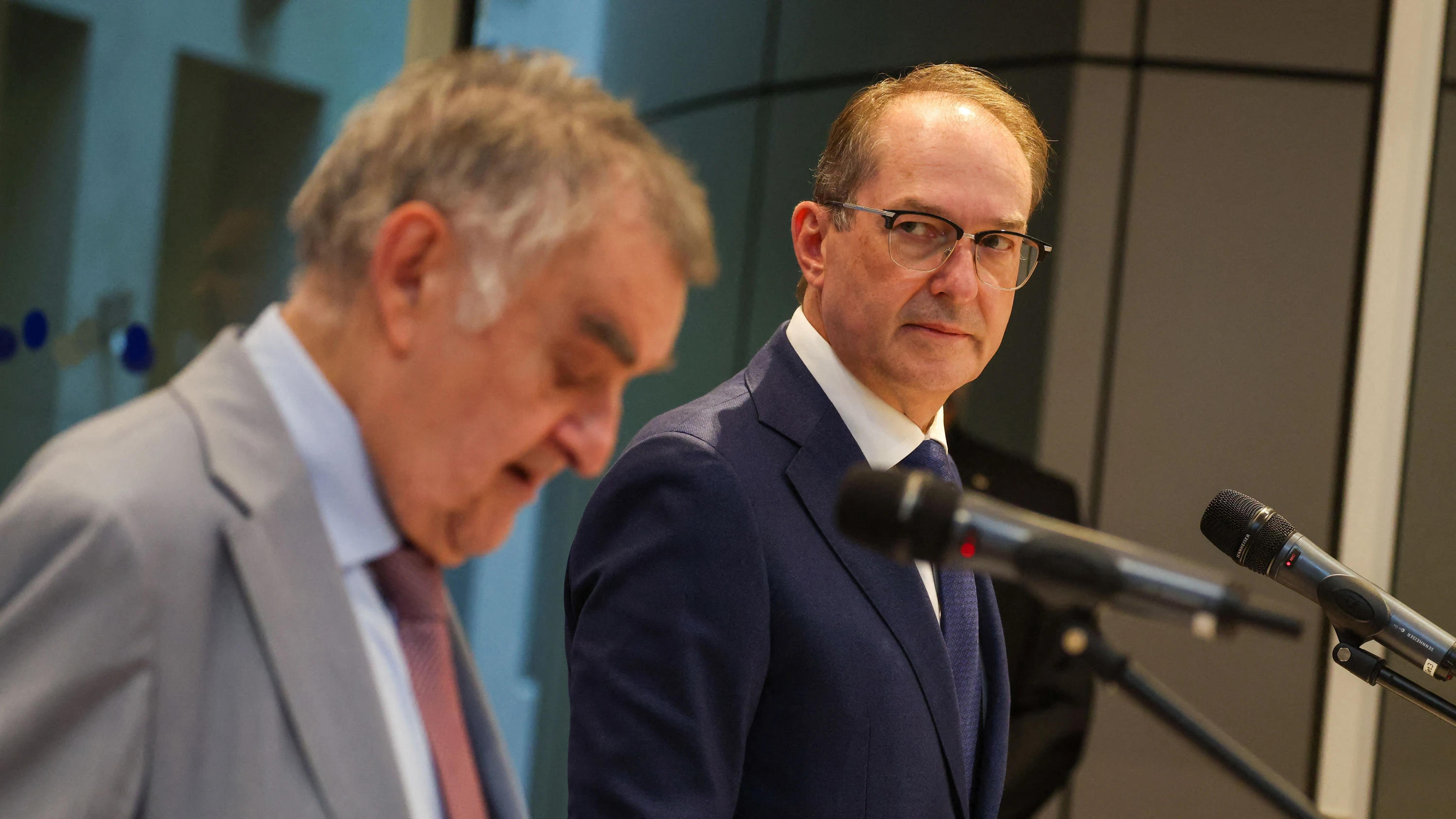 Alexander Dobrindt: Der Innenminister steht vor gewaltigen Aufgaben
