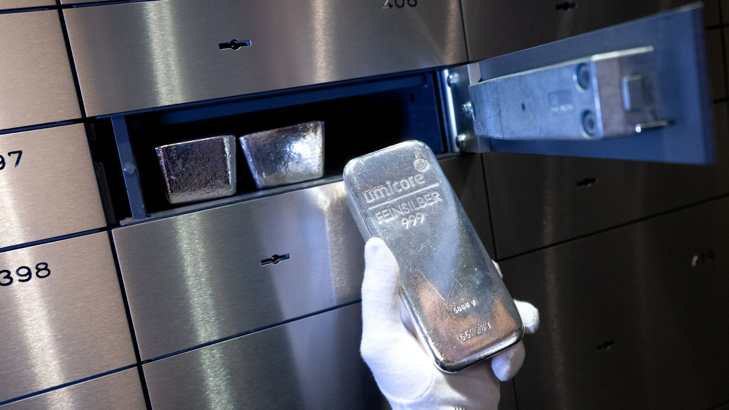 Rohstoffe: Warum der Silberpreis einen historischen Höchststand erreicht Rohstoffe: Warum der Silberpreis einen historischen Höchststand erreicht