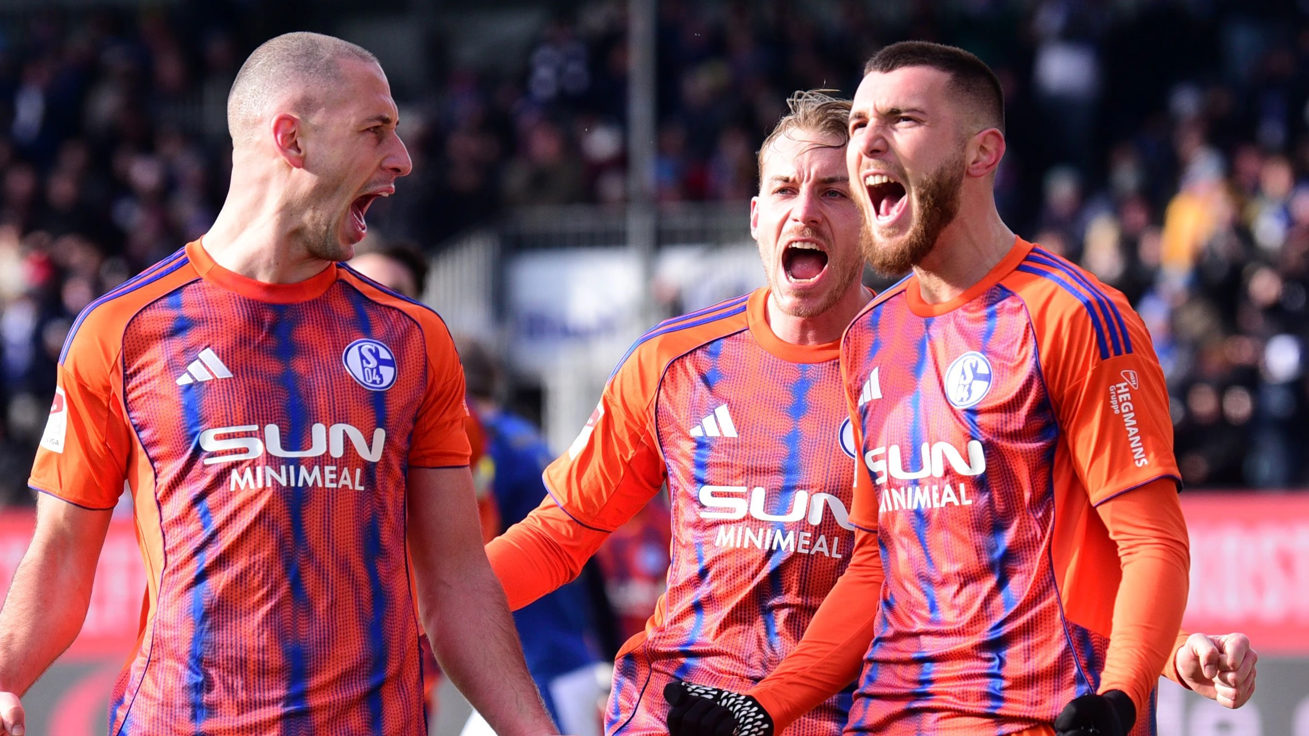 Zweite Bundesliga: Schalke erobert die Tabellenspitze zurück