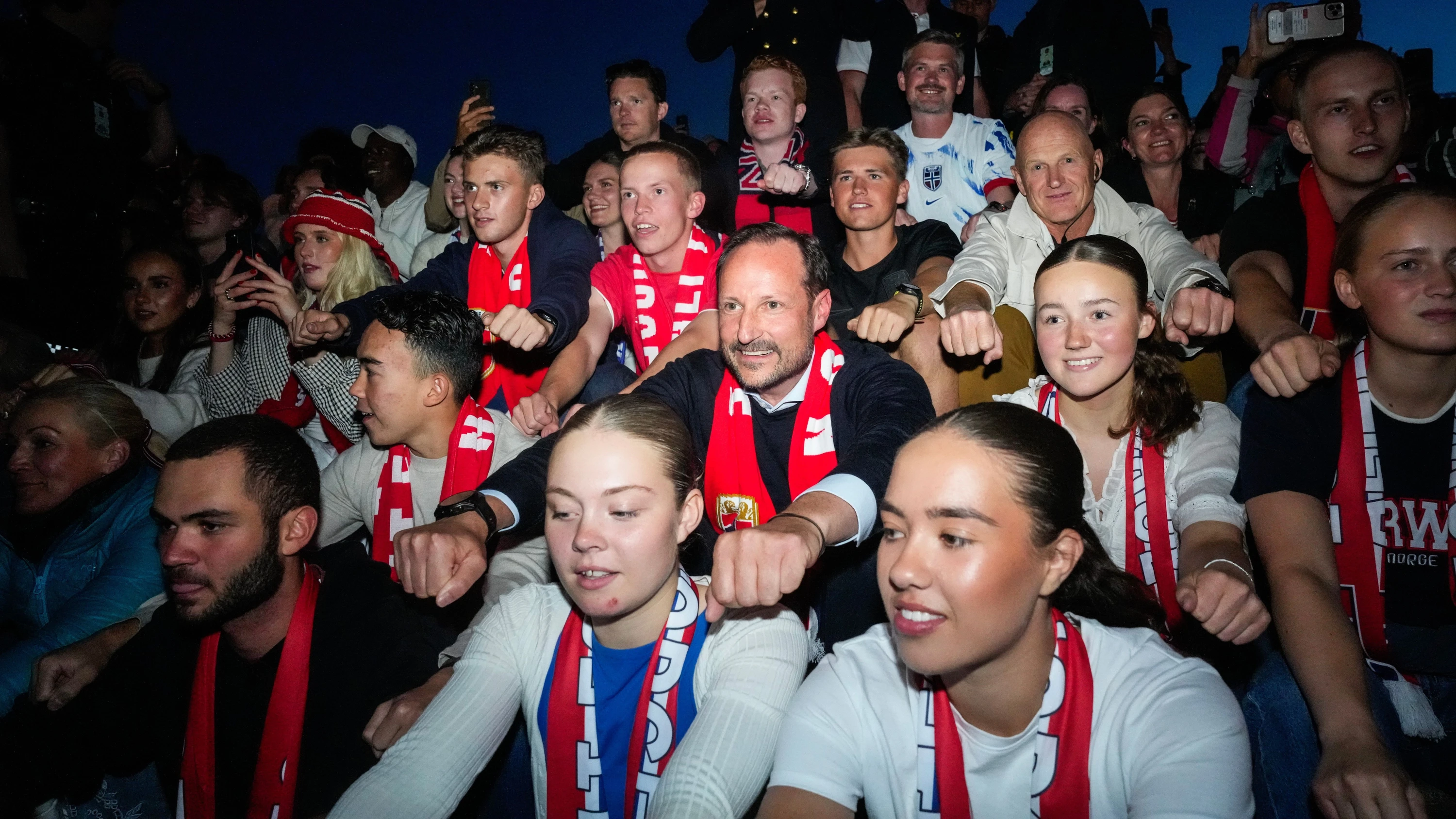 Fußball-Weltmeisterschaft: Schwedischer Neid auf rudernde Norweger Fußball-Weltmeisterschaft: Schwedischer Neid auf rudernde Norweger