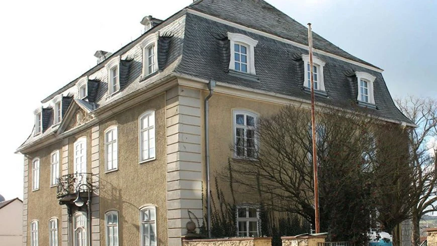 Sanierungsbedürftig: Der Hochtaunuskreis will das Prinzenpalais in Usingen erneuern. - Hochtaunuskreis