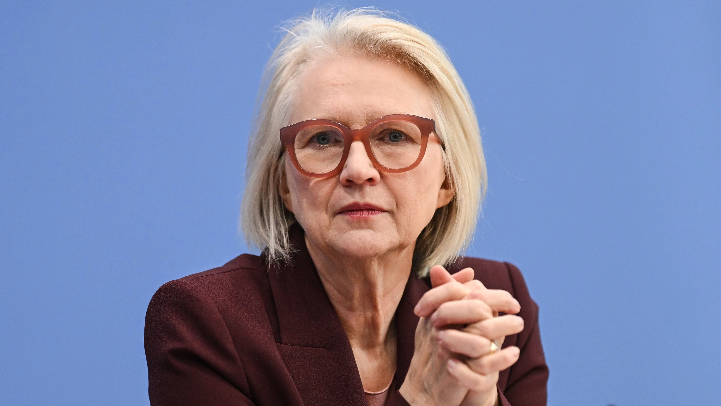 Wahl in Sachsen-Anhalt: Wirtschaftsweise warnt vor wirtschaftlichen Folgen von AfD-Regierung Wahl in Sachsen-Anhalt: Wirtschaftsweise warnt vor wirtschaftlichen Folgen von AfD-Regierung