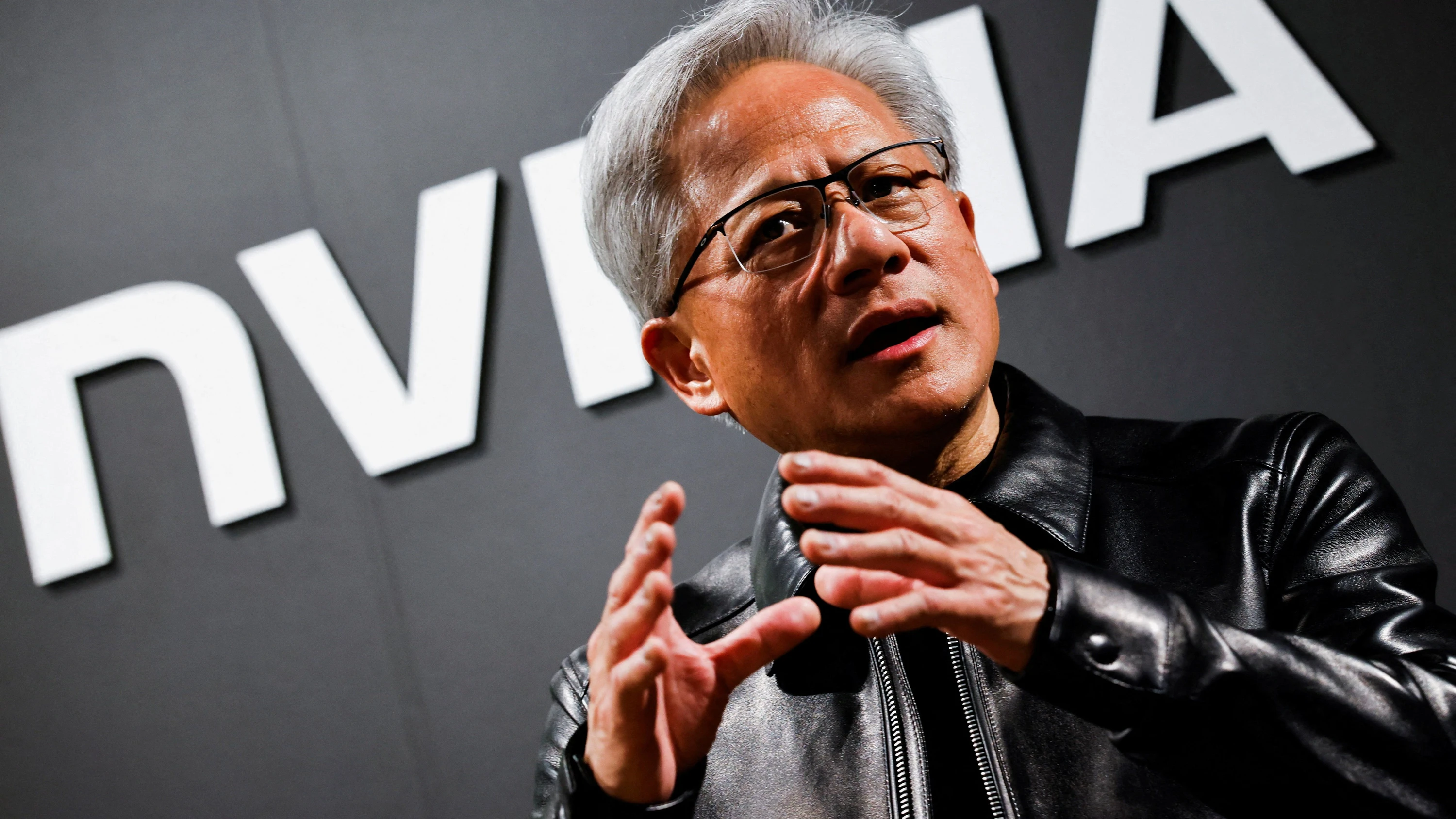 Geld Für Rechenzentren: Nvidia und Investmentfirmen wollen halbe Billion Dollar für KI einsammeln