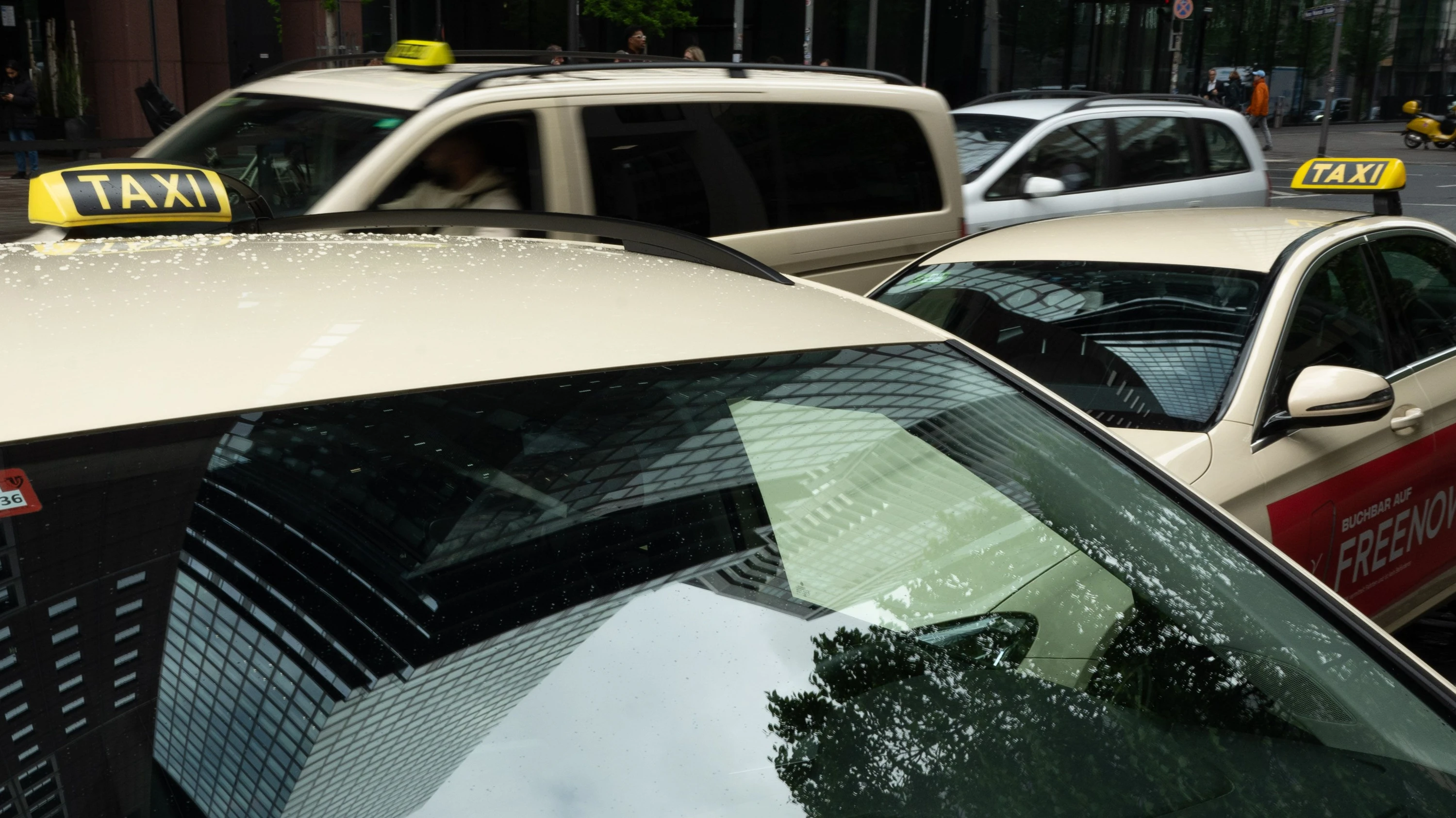 Fahrdienste: Die große Taxi-Krise Fahrdienste: Die große Taxi-Krise