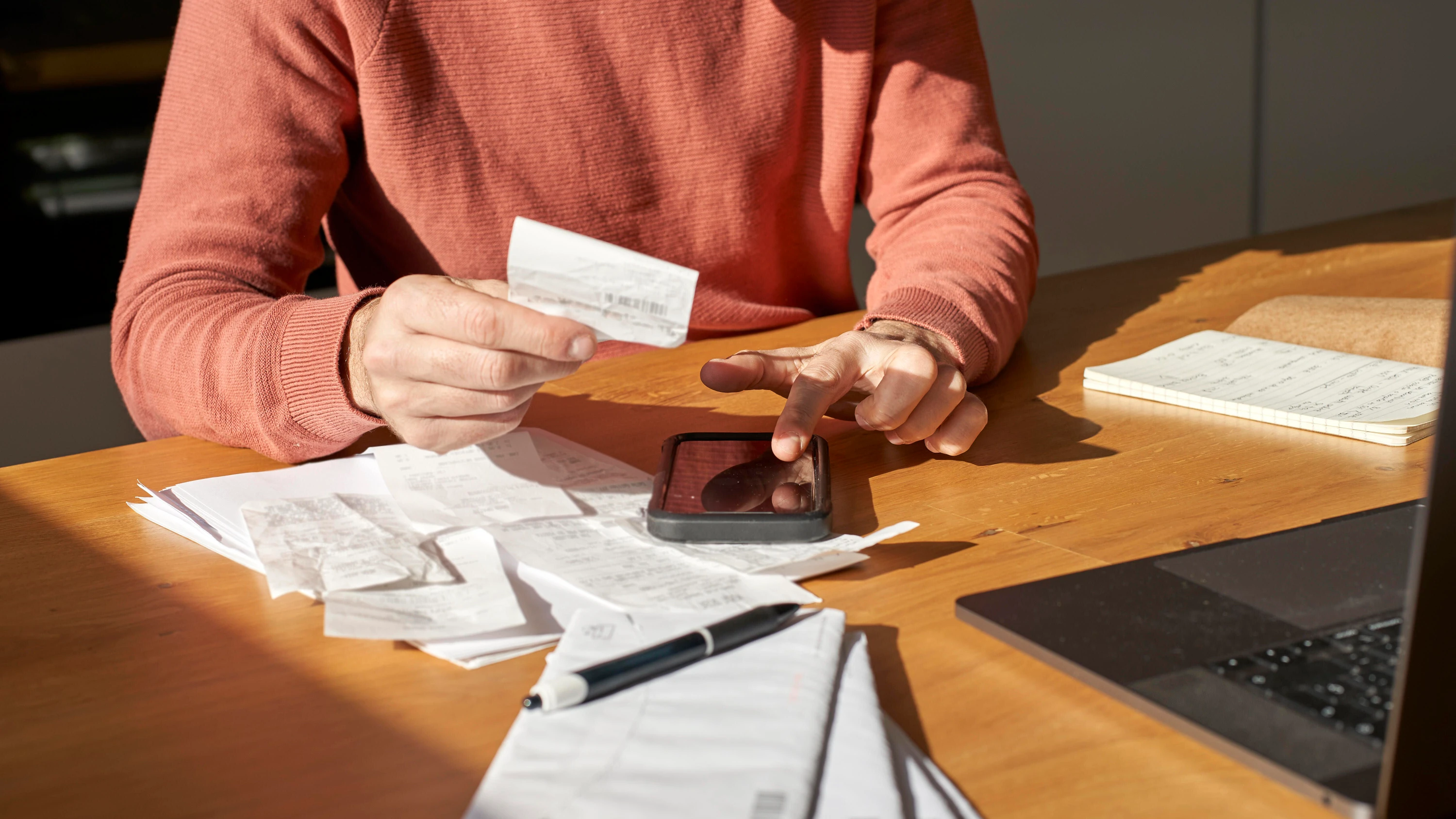 Kosten für das Arbeitszimmer: Selbständige müssen Belege rascher erfassen