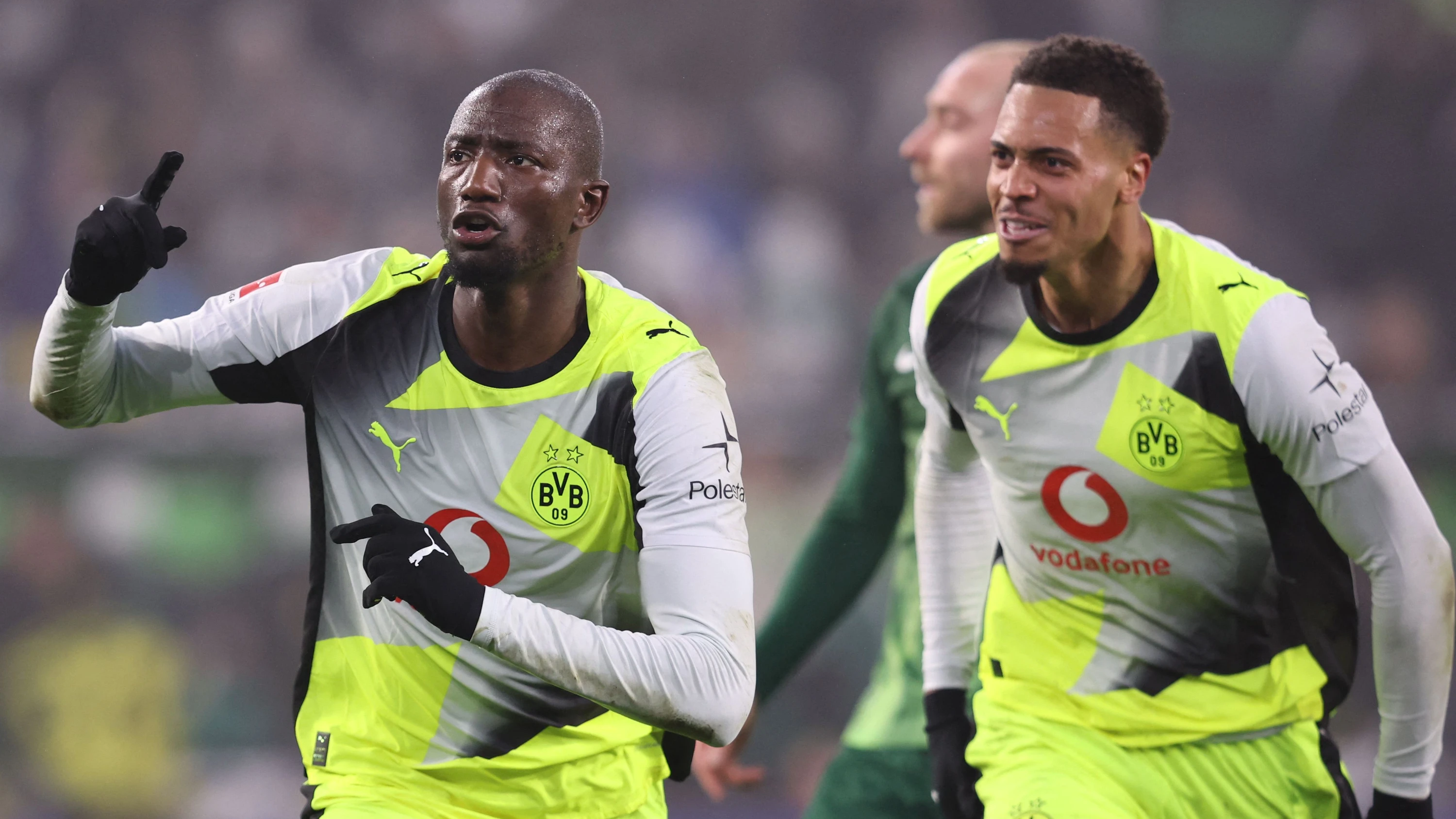 2:1 beim VfL Wolfsburg: Dortmund erhöht Druck auf FC Bayern dank Guirassy