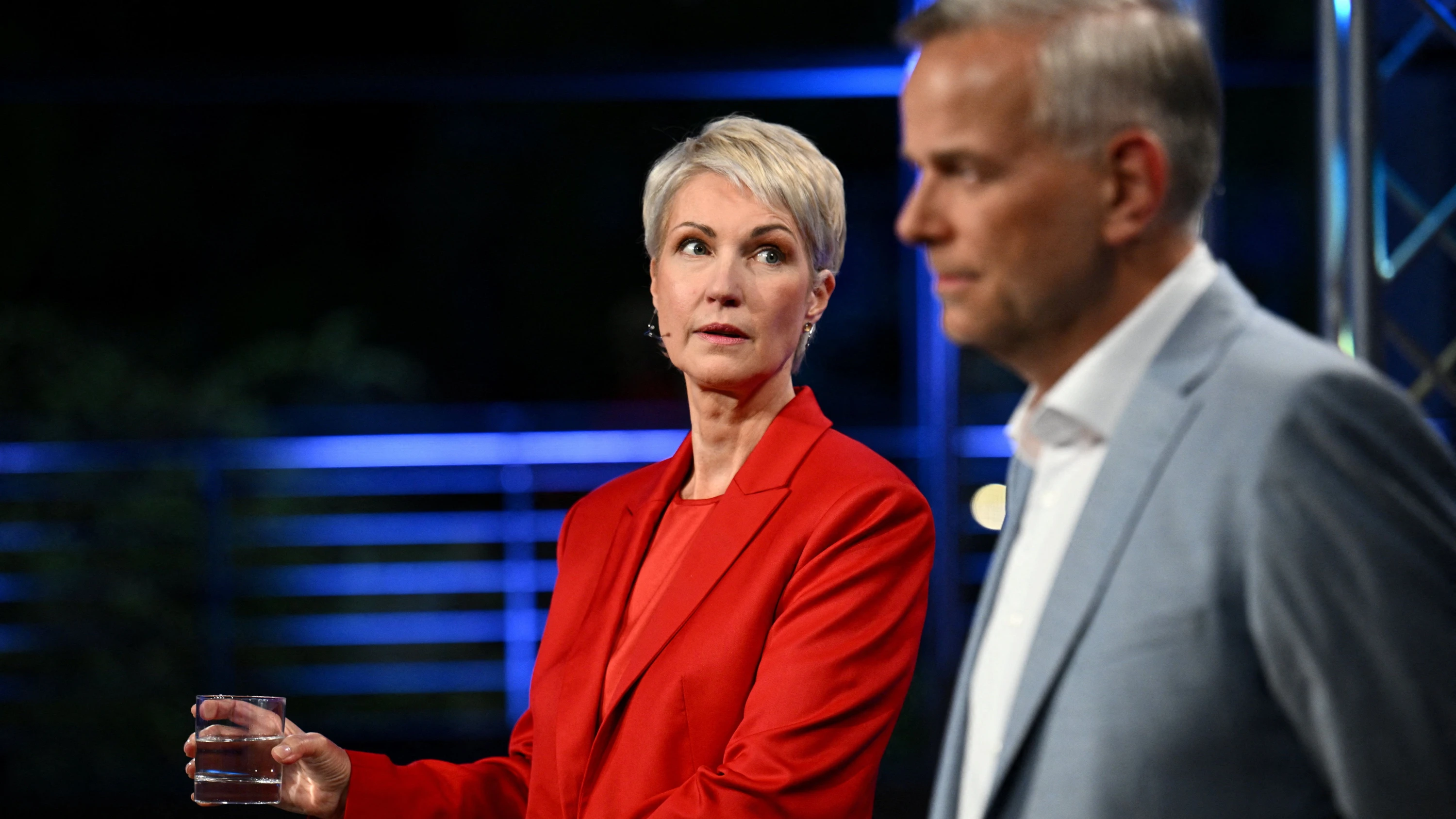 Deutschland-Liveblog: Schwesig und Holm streiten über Rassismus und Migration Deutschland-Liveblog: Schwesig und Holm streiten über Rassismus und Migration