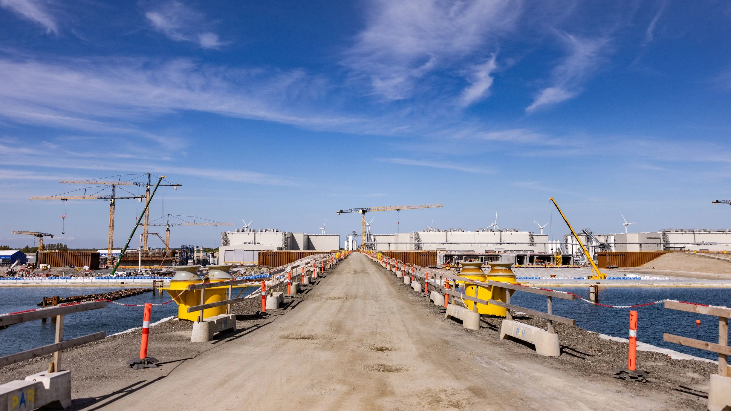 Investitionen Beleben: Bauaufträge auf höchstem Niveau seit fast dreieinhalb Jahren