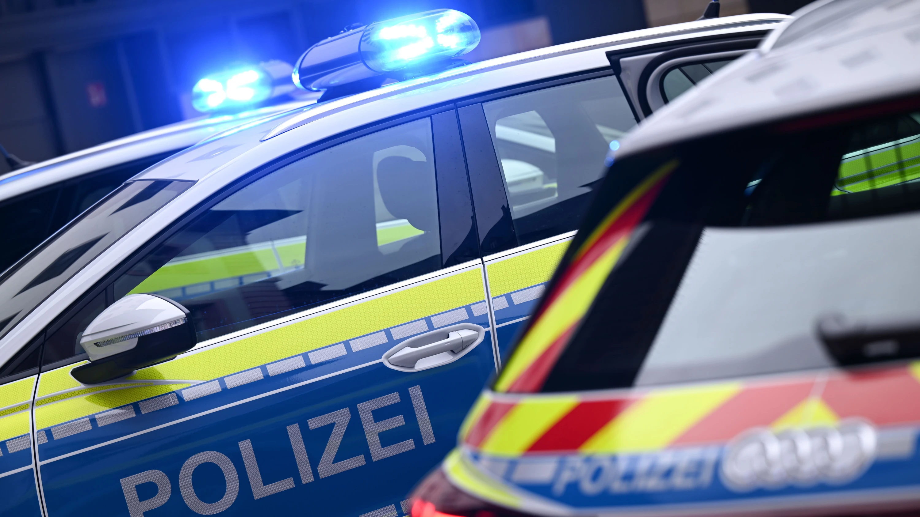 Bild: Stich- und Schnittwunden: Messerstecherei mit vier Verletzten am Frankfurter Hauptbahnhof