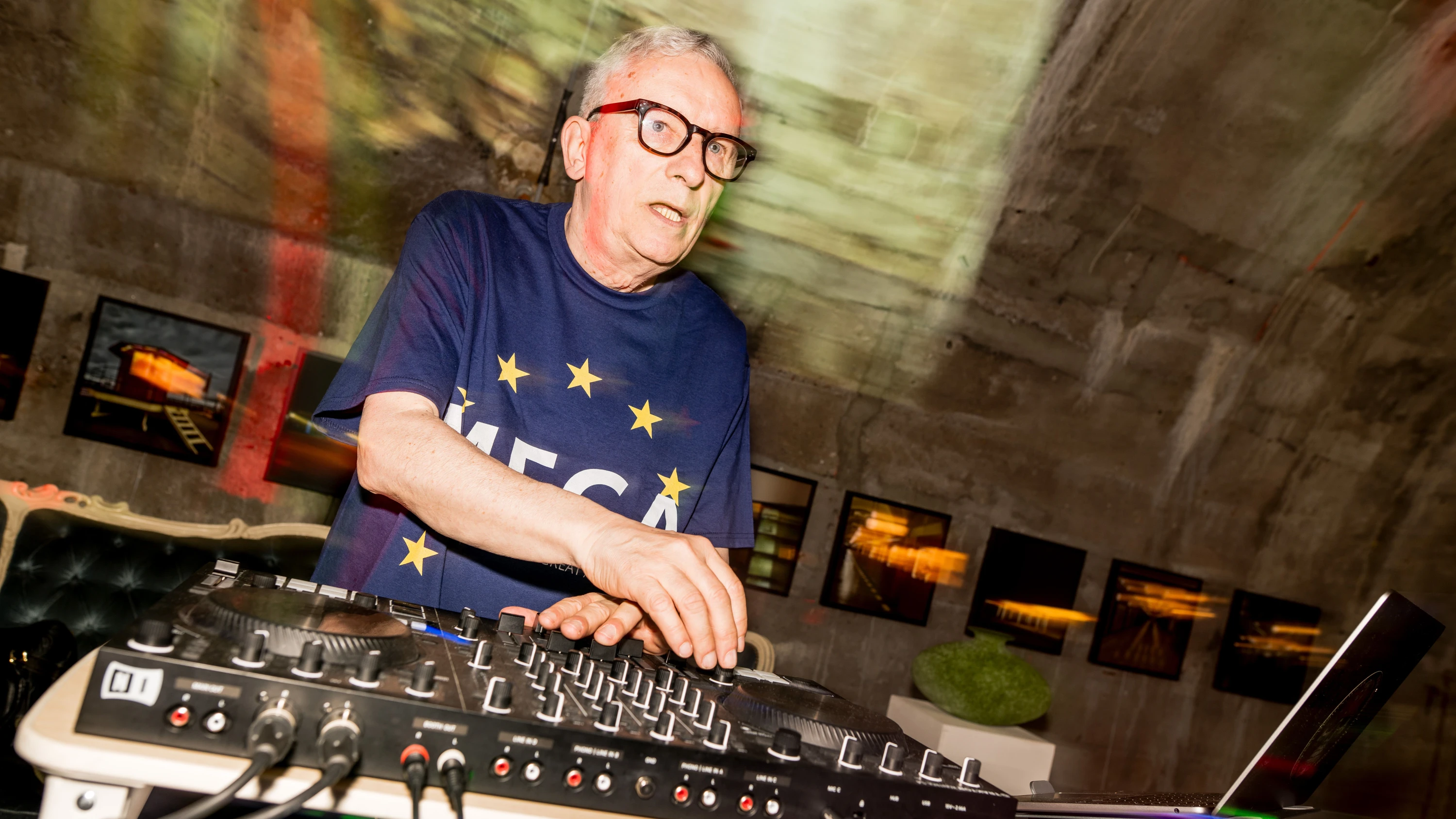 DJ für die Ü-50-Generation: Eine Party muss „wahnsinnigen Spaß“ bringen, sagt Heinz Felber. - Maximilian von Lachner