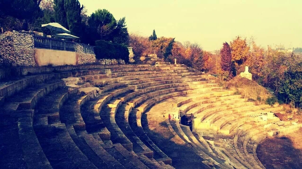 Anfiteatro Marittimo Berico: Gefälschtes römisches Theater