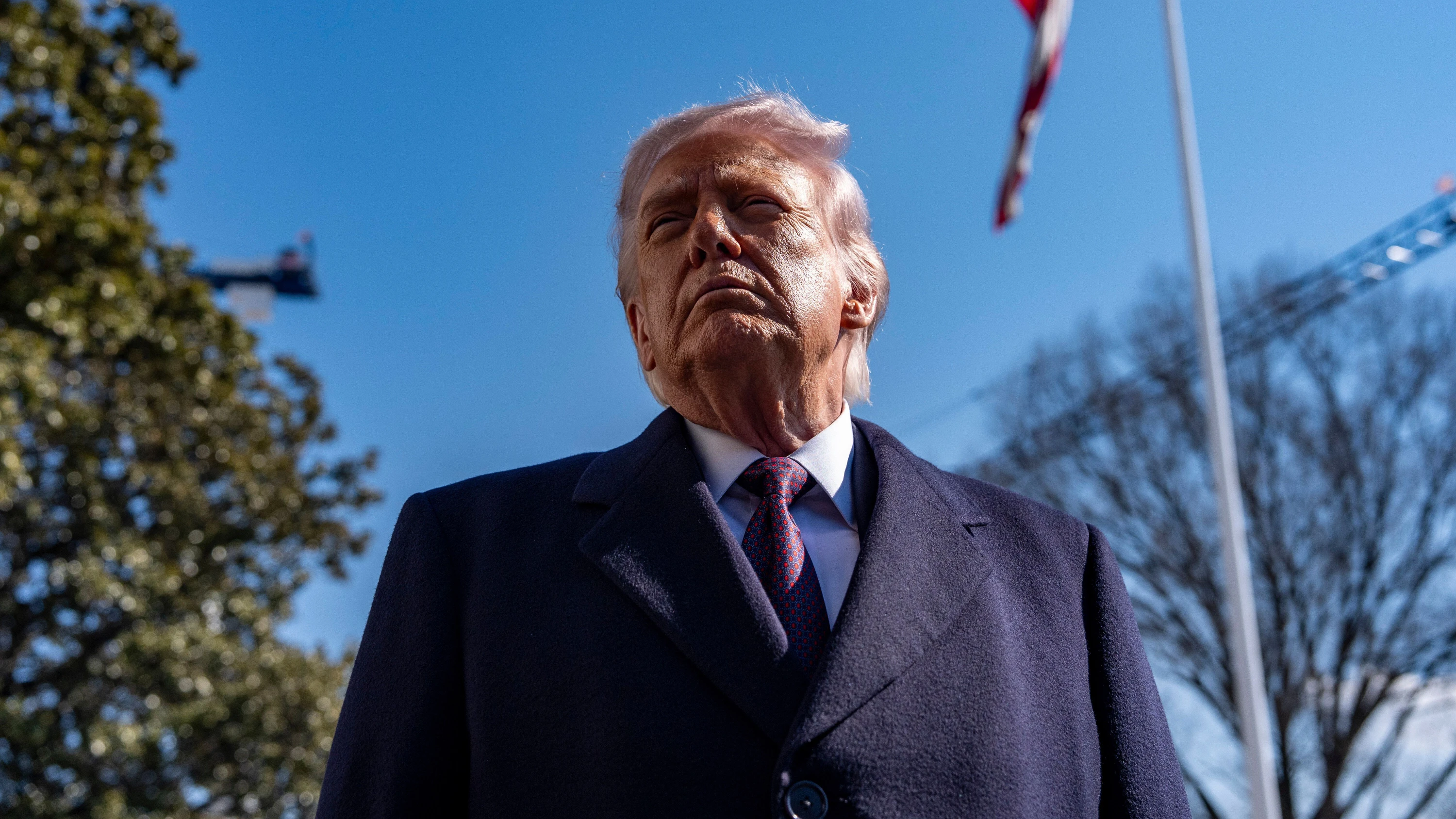 Militärschlag gegen Iran: Trump kündigt Gespräche mit Iran an