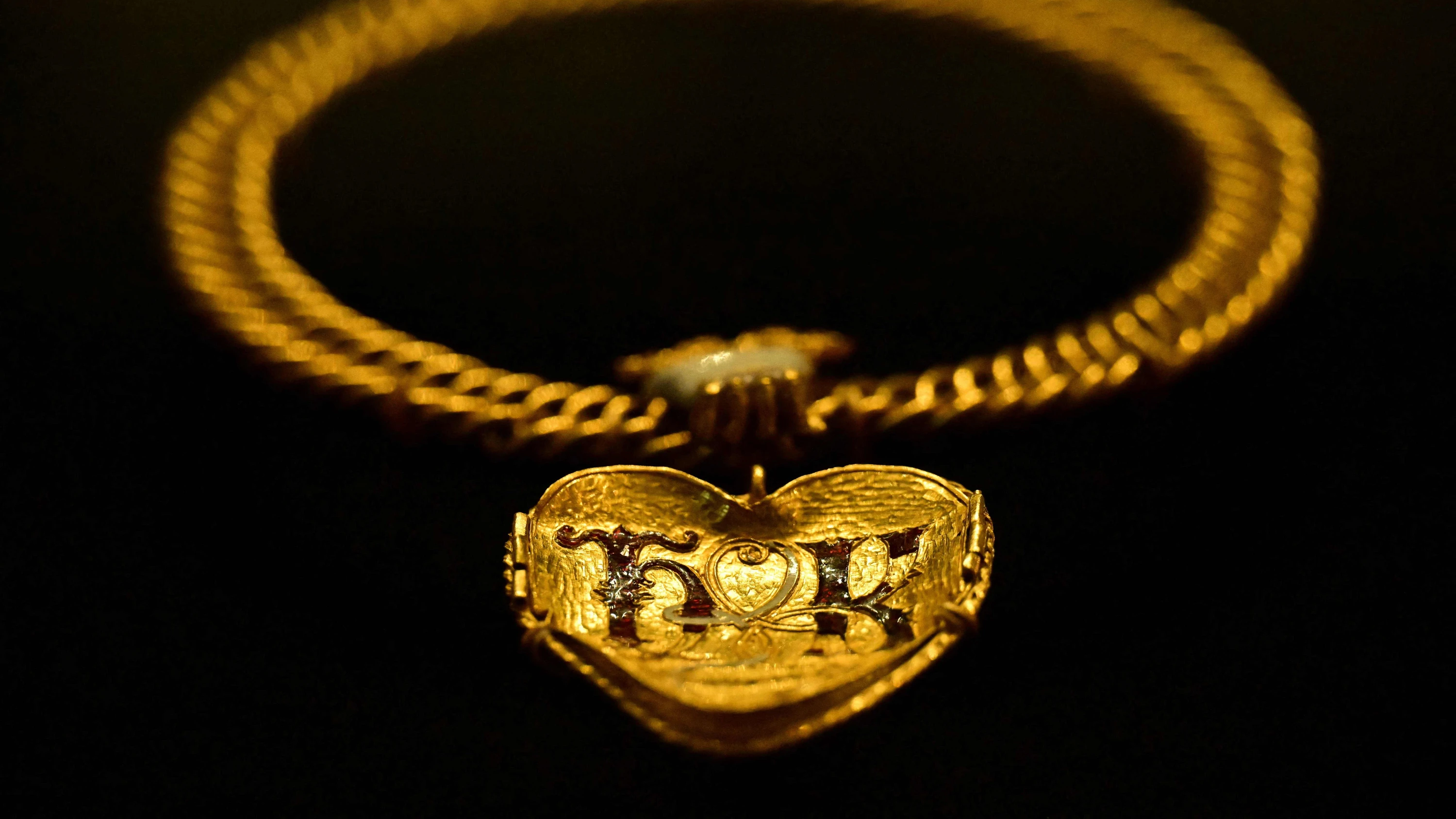 Schmuckstück aus Tudorzeit: Das Herz Heinrichs VIII. ist für England gerettet