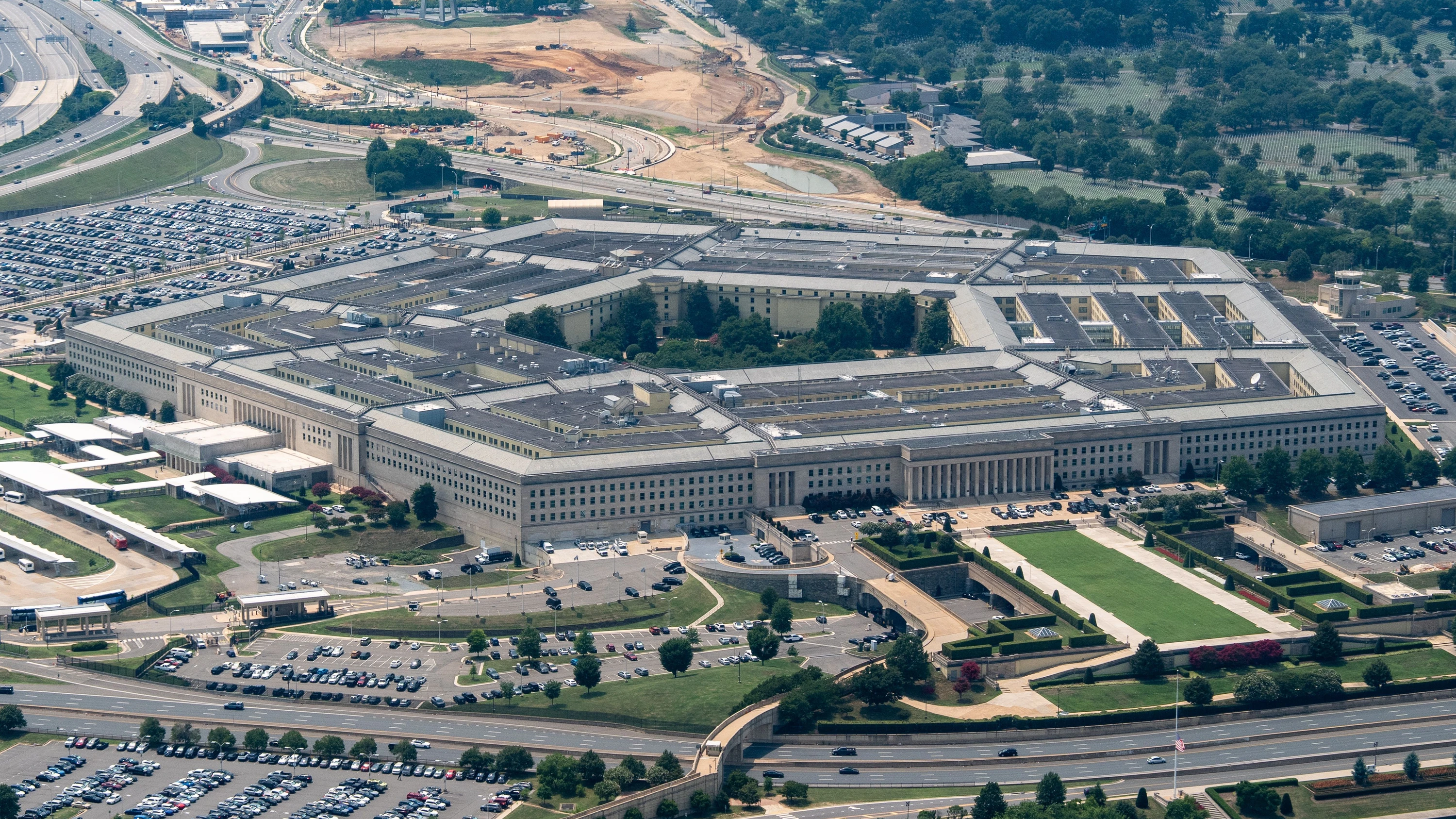 Das amerikanische Verteidigungsministerium bei Washington - AP Photo/Alex Brandon