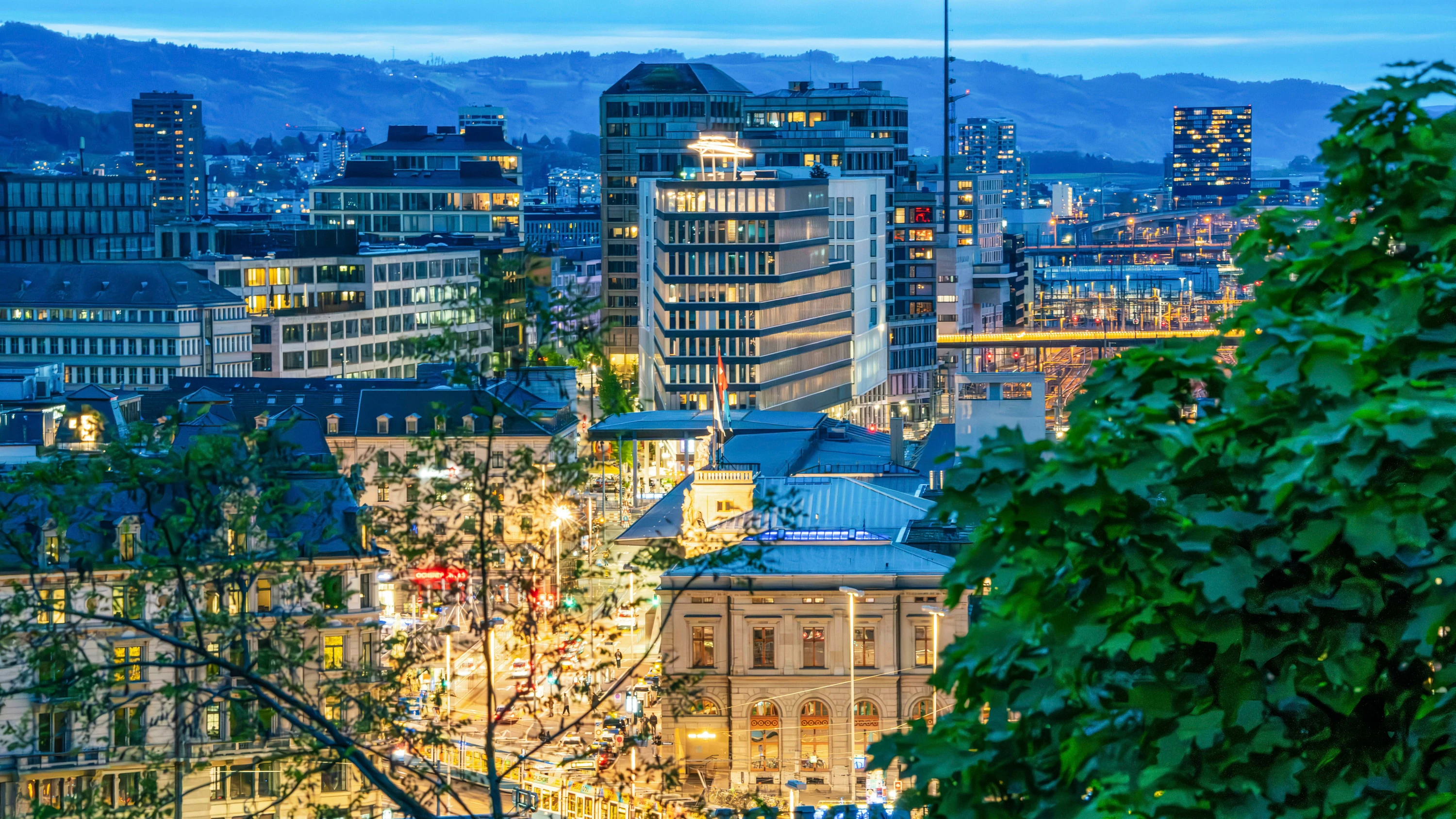 Platzangst in Zürich: „Wenn alles wächst, aber nichts ausgebaut wird, steigt der Dichtestress.“ - Picture Alliance