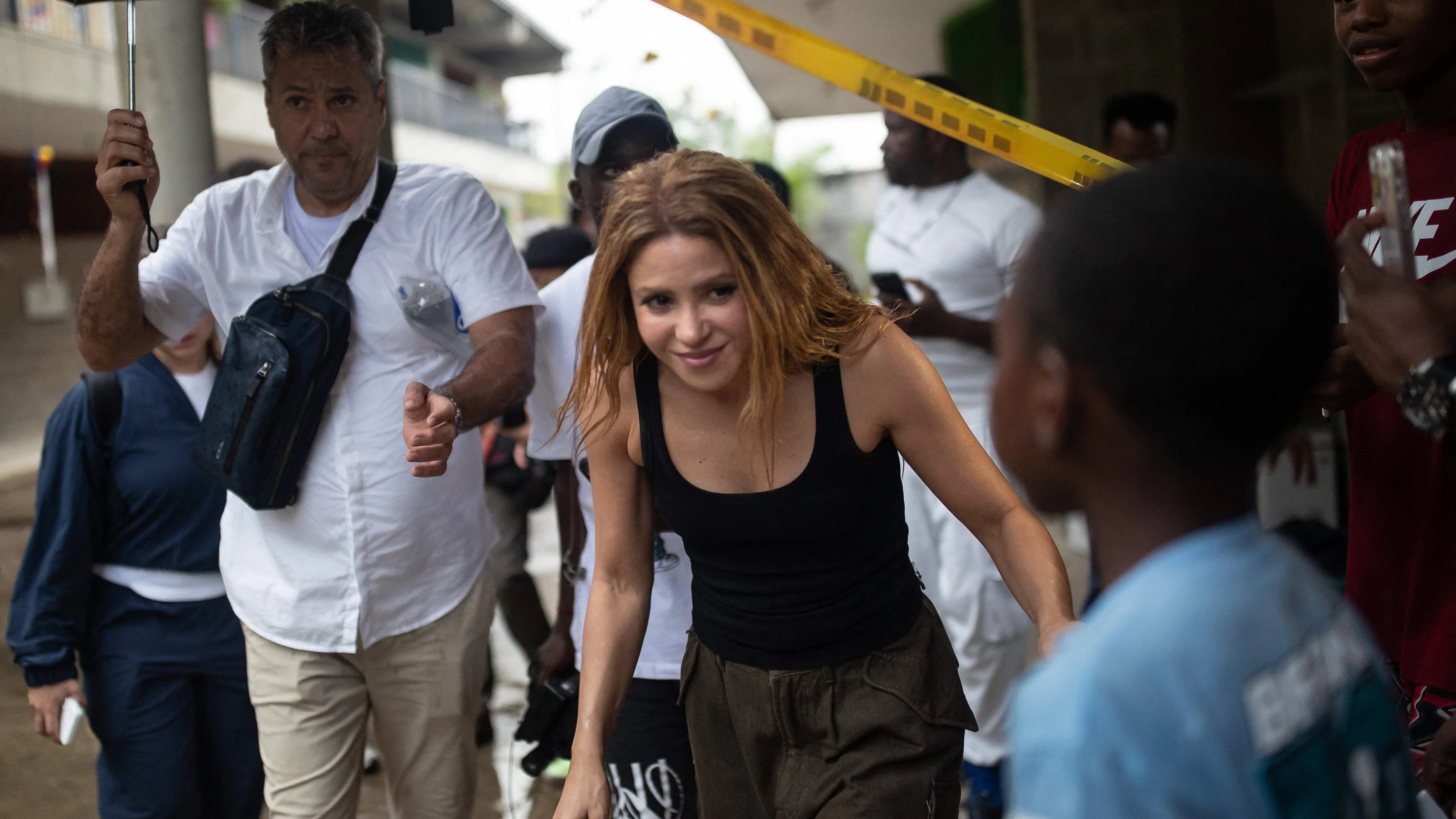 Bild: Nach verheerendem Beben: Shakira verspricht Kolumbien Hilfe