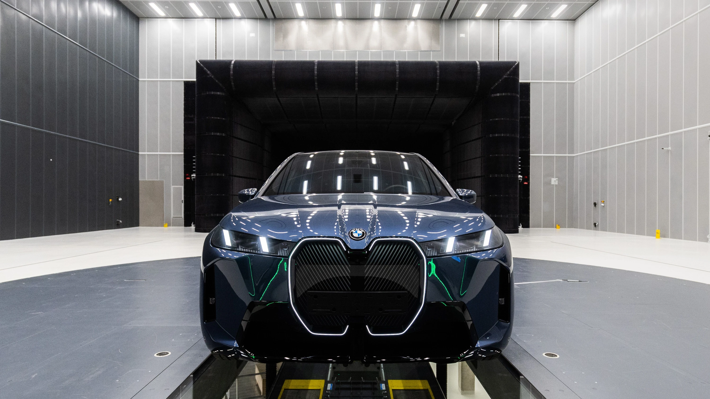 Autohersteller spart: BMW baut 8000 Stellen ab
